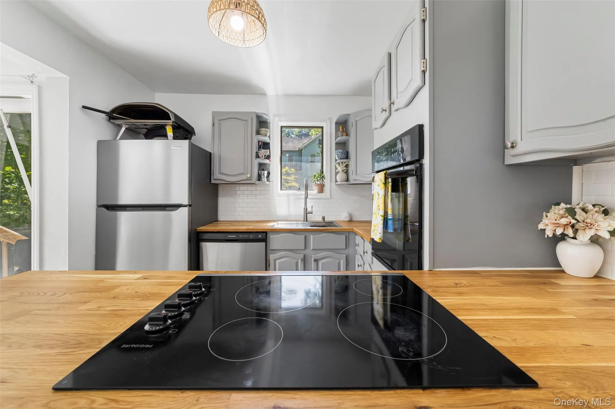 Large bright eat in kitchen with stainless steel appliances Large bright eat in kitchen with stainless steel appliances
