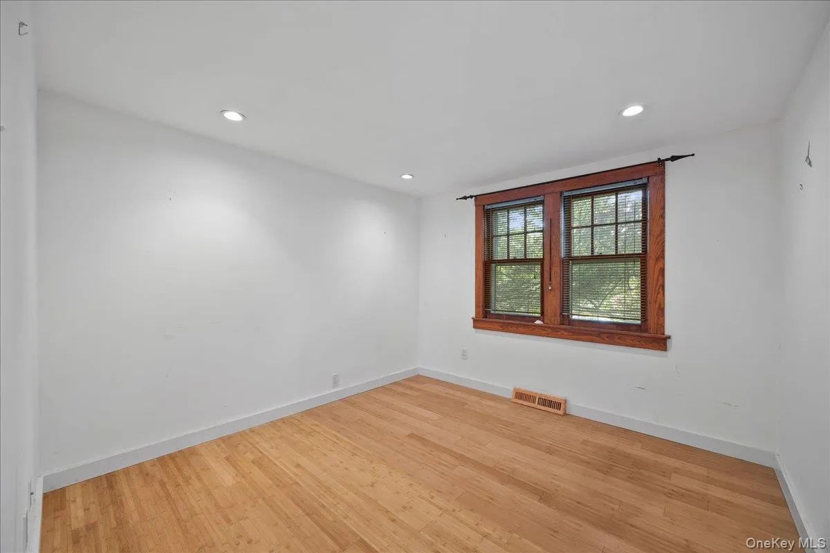 4 Brandon Road, Patterson, NY, 3 Bedrooms Bedrooms, 4 Rooms Rooms,1 BathroomBathrooms,Residential,For Rent,Brandon,0,1011269 4 Brandon Road, Patterson, NY, 3 Bedrooms Bedrooms, 4 Rooms Rooms,1 BathroomBathrooms,Residential,For Rent,Brandon,0,1011269