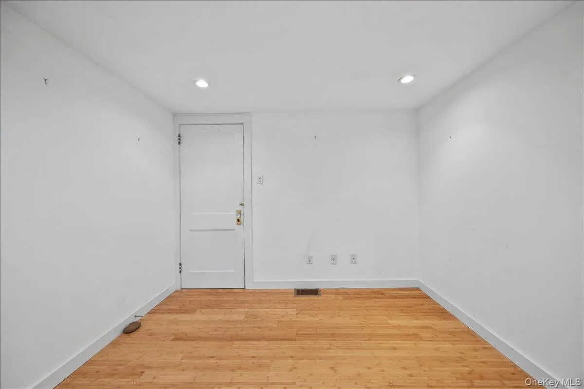 4 Brandon Road, Patterson, NY, 3 Bedrooms Bedrooms, 4 Rooms Rooms,1 BathroomBathrooms,Residential,For Rent,Brandon,0,1011269 4 Brandon Road, Patterson, NY, 3 Bedrooms Bedrooms, 4 Rooms Rooms,1 BathroomBathrooms,Residential,For Rent,Brandon,0,1011269