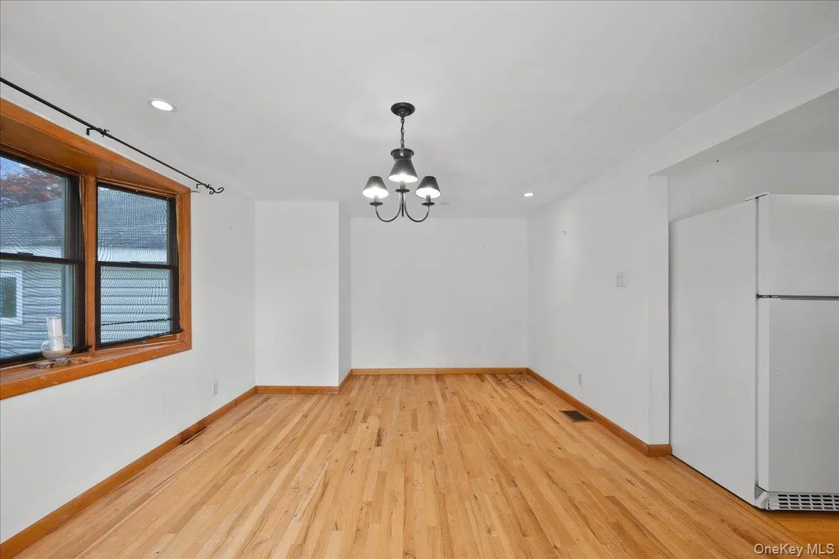 4 Brandon Road, Patterson, NY, 3 Bedrooms Bedrooms, 4 Rooms Rooms,1 BathroomBathrooms,Residential,For Rent,Brandon,0,1011269 4 Brandon Road, Patterson, NY, 3 Bedrooms Bedrooms, 4 Rooms Rooms,1 BathroomBathrooms,Residential,For Rent,Brandon,0,1011269
