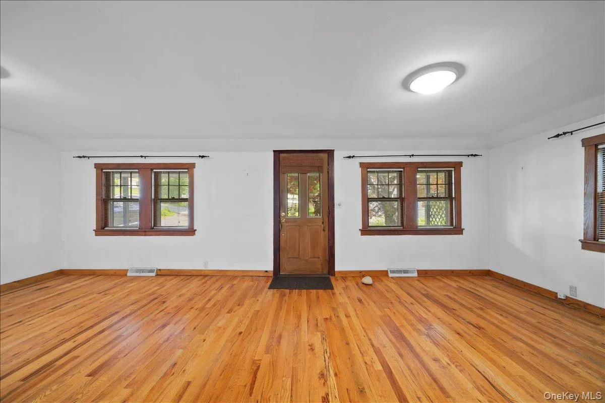 4 Brandon Road, Patterson, NY, 3 Bedrooms Bedrooms, 4 Rooms Rooms,1 BathroomBathrooms,Residential,For Rent,Brandon,0,1011269 4 Brandon Road, Patterson, NY, 3 Bedrooms Bedrooms, 4 Rooms Rooms,1 BathroomBathrooms,Residential,For Rent,Brandon,0,1011269