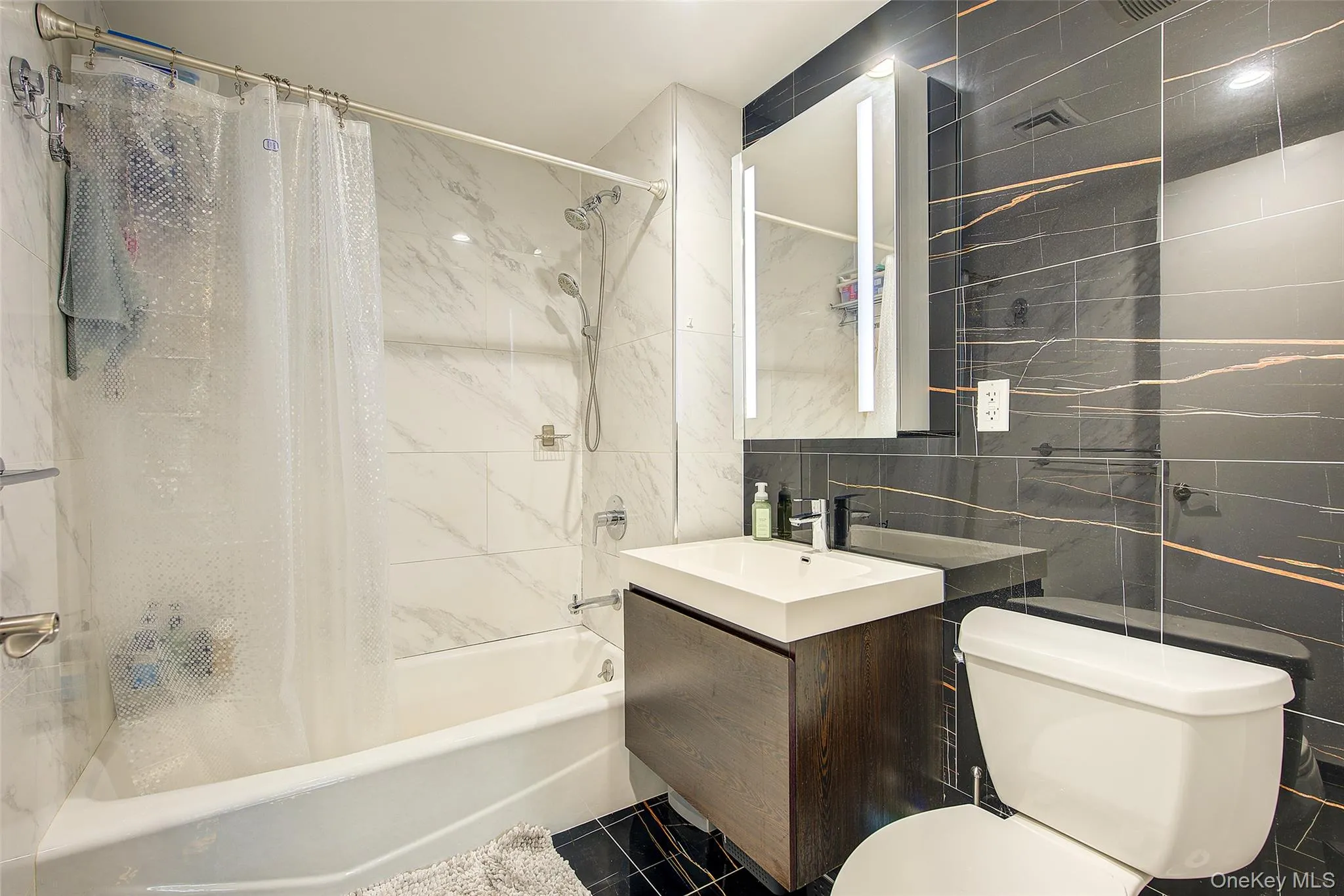 97-45 63rd Drive, New York, NY, 2 Bedrooms Bedrooms, 5 Rooms Rooms,2 BathroomsBathrooms,Residential,For Rent,63rd,0,1011270 97-45 63rd Drive, New York, NY, 2 Bedrooms Bedrooms, 5 Rooms Rooms,2 BathroomsBathrooms,Residential,For Rent,63rd,0,1011270