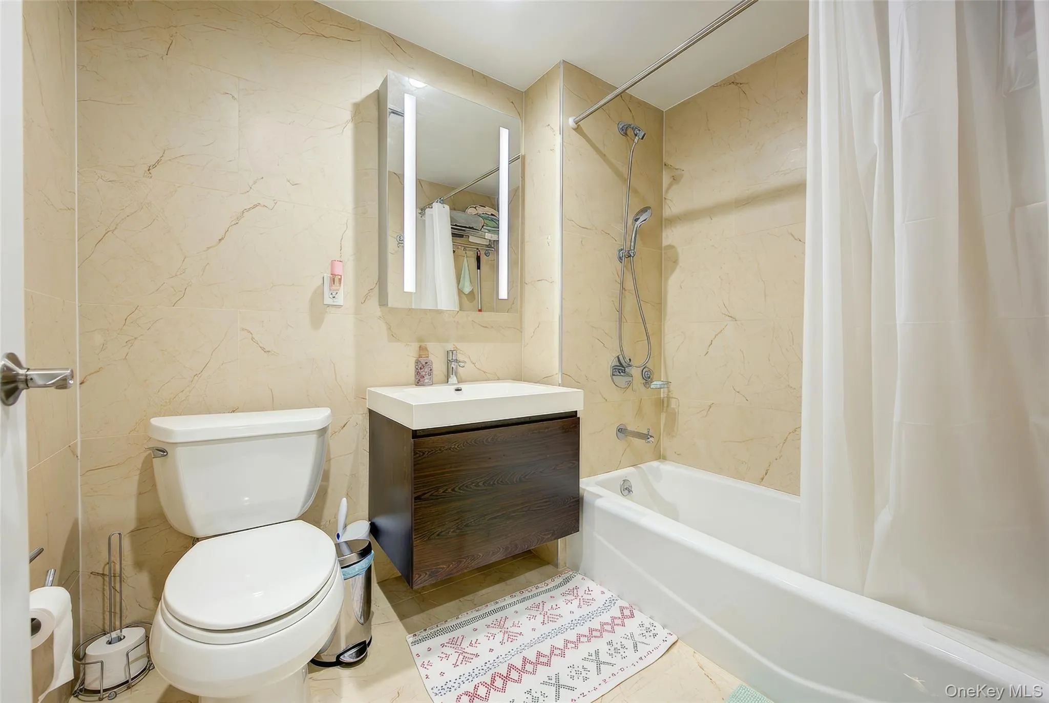 97-45 63rd Drive, New York, NY, 2 Bedrooms Bedrooms, 5 Rooms Rooms,2 BathroomsBathrooms,Residential,For Rent,63rd,0,1011270 97-45 63rd Drive, New York, NY, 2 Bedrooms Bedrooms, 5 Rooms Rooms,2 BathroomsBathrooms,Residential,For Rent,63rd,0,1011270