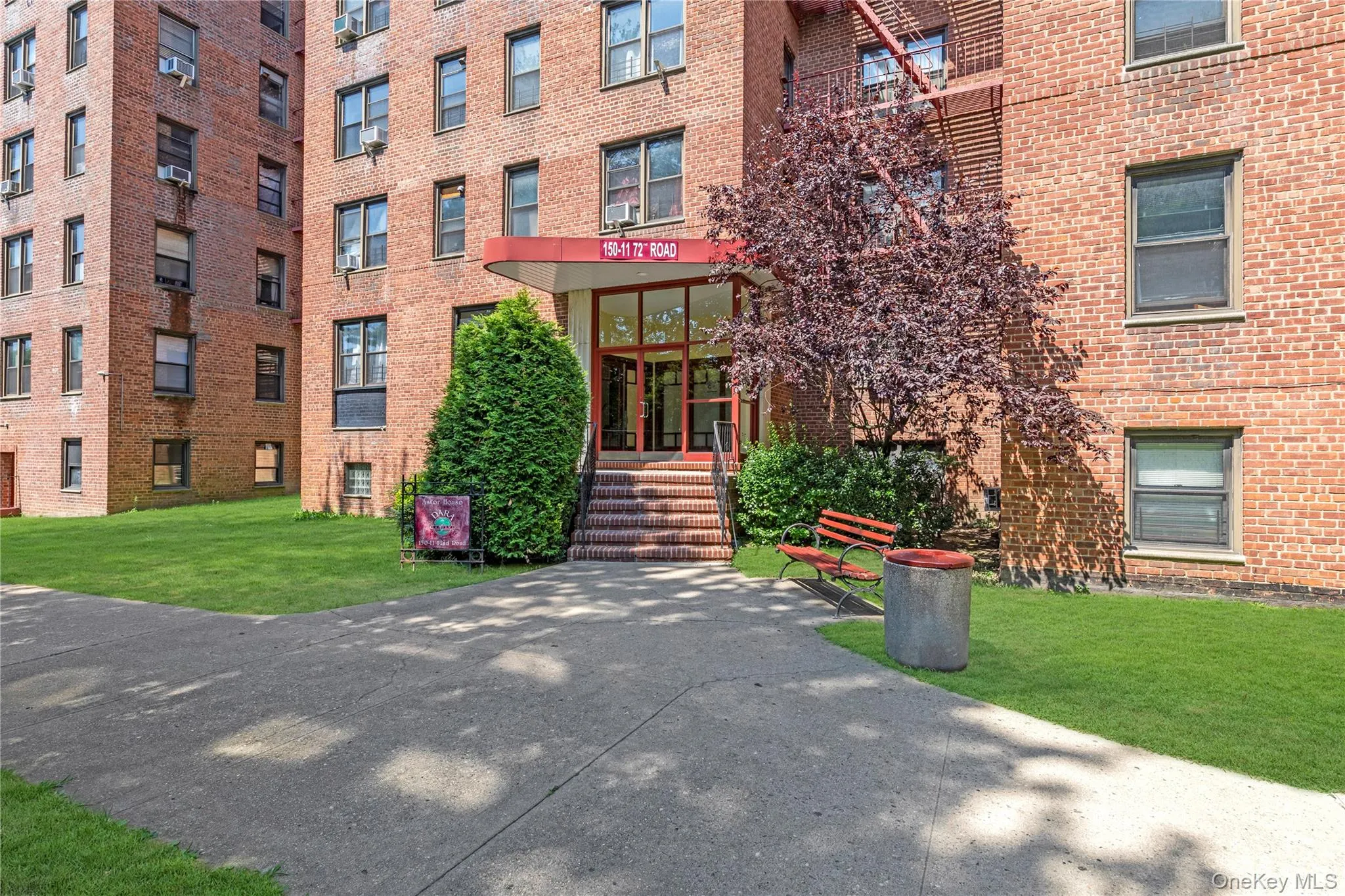 150-11 72nd Road, New York, NY, 3 Rooms Rooms,1 BathroomBathrooms,Residential,For Rent,72nd,0,1011271 150-11 72nd Road, New York, NY, 3 Rooms Rooms,1 BathroomBathrooms,Residential,For Rent,72nd,0,1011271