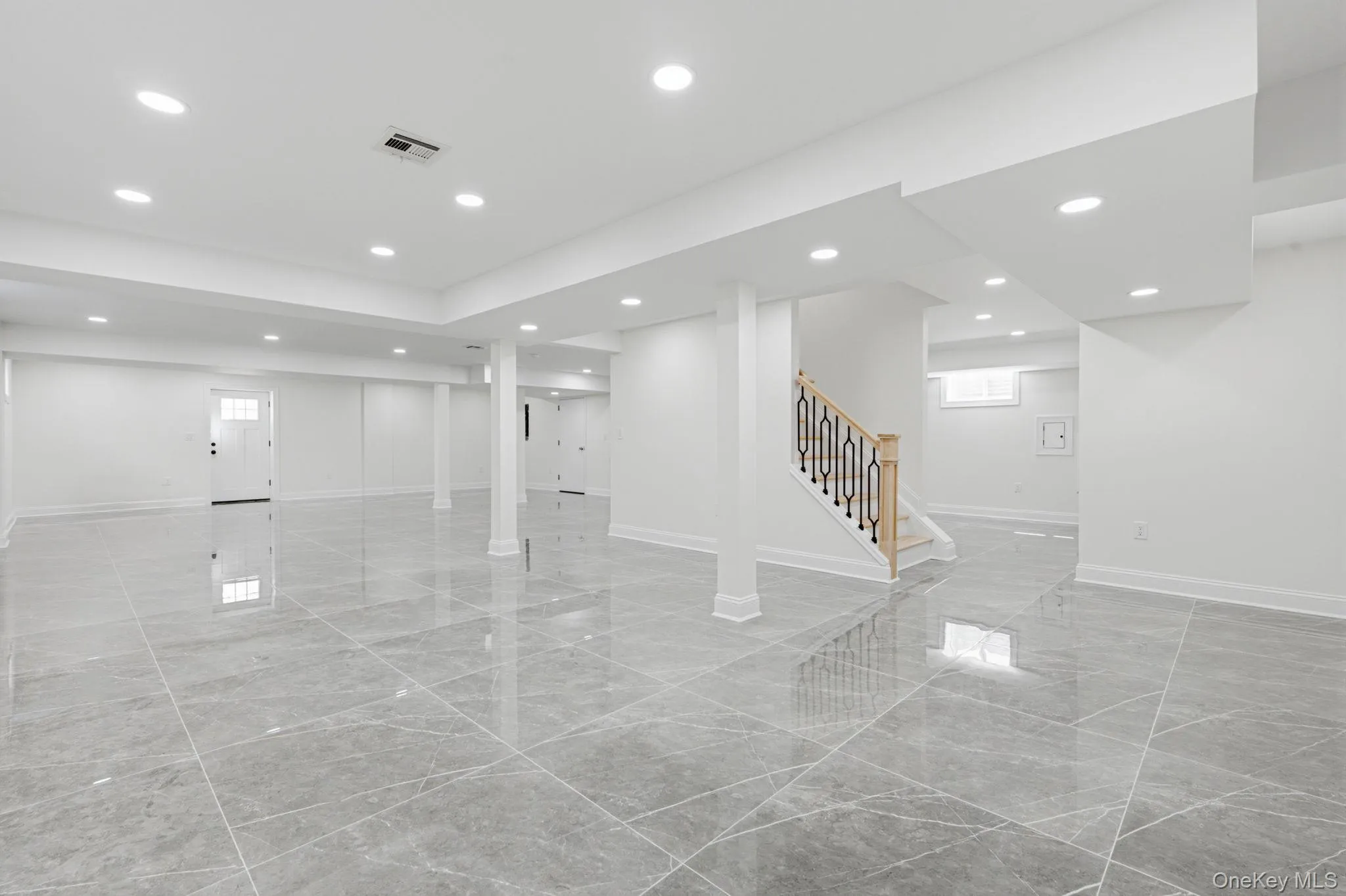 15 Roy Street, Hempstead, NY, 5 Bedrooms Bedrooms, 9 Rooms Rooms,6 BathroomsBathrooms,Residential,For Rent,Roy,0,1011272 15 Roy Street, Hempstead, NY, 5 Bedrooms Bedrooms, 9 Rooms Rooms,6 BathroomsBathrooms,Residential,For Rent,Roy,0,1011272