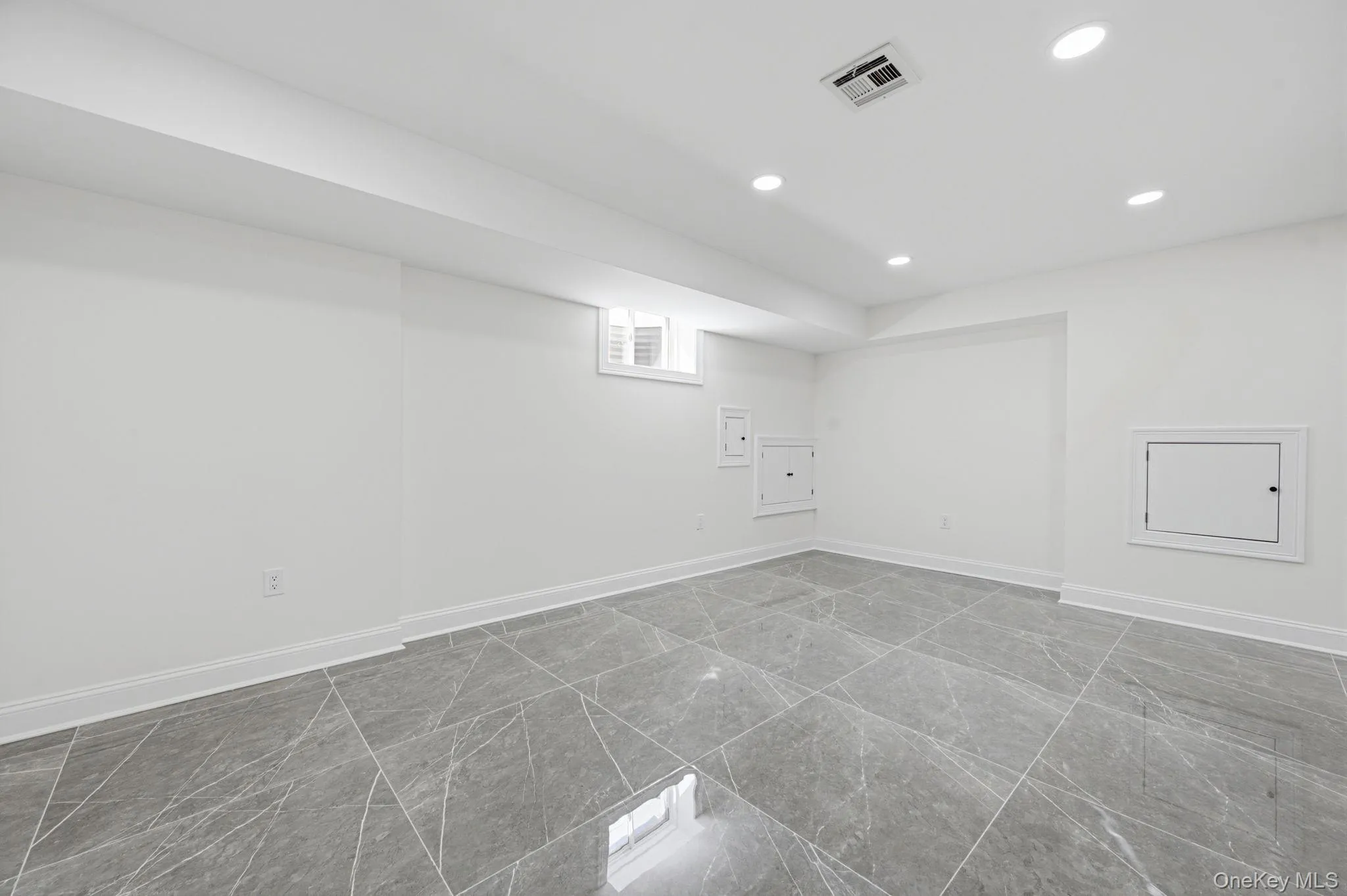 15 Roy Street, Hempstead, NY, 5 Bedrooms Bedrooms, 9 Rooms Rooms,6 BathroomsBathrooms,Residential,For Rent,Roy,0,1011272 15 Roy Street, Hempstead, NY, 5 Bedrooms Bedrooms, 9 Rooms Rooms,6 BathroomsBathrooms,Residential,For Rent,Roy,0,1011272