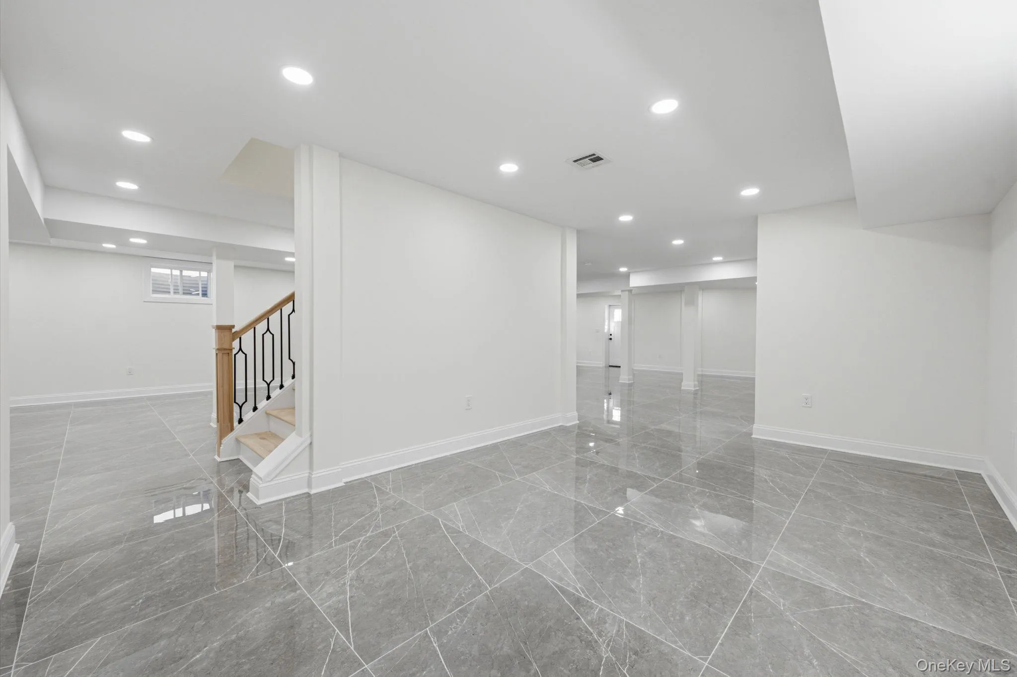 15 Roy Street, Hempstead, NY, 5 Bedrooms Bedrooms, 9 Rooms Rooms,6 BathroomsBathrooms,Residential,For Rent,Roy,0,1011272 15 Roy Street, Hempstead, NY, 5 Bedrooms Bedrooms, 9 Rooms Rooms,6 BathroomsBathrooms,Residential,For Rent,Roy,0,1011272