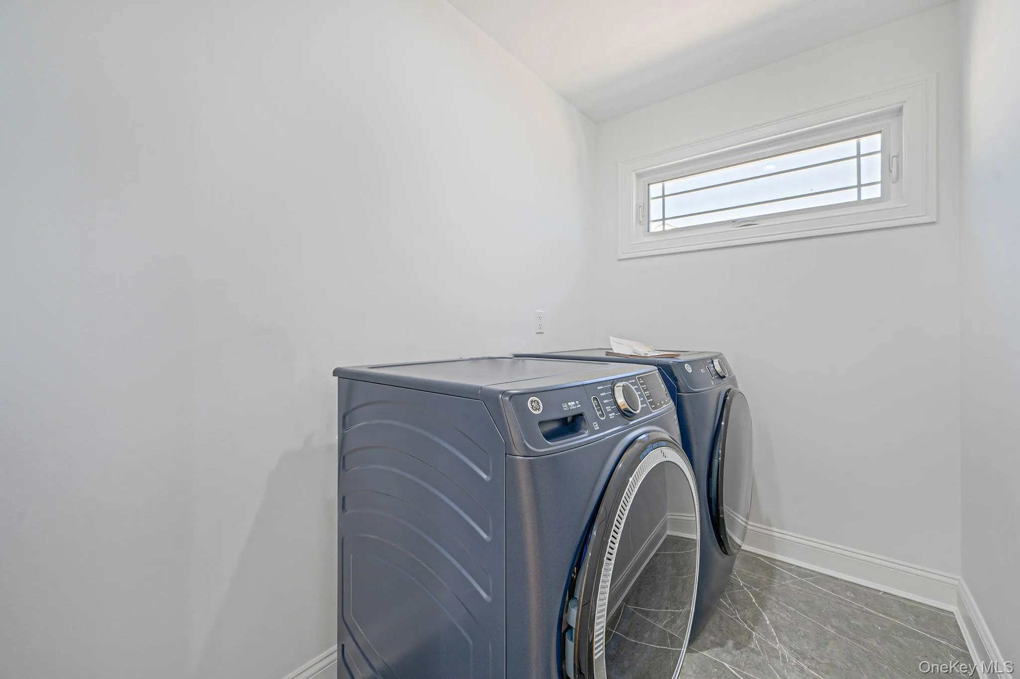 15 Roy Street, Hempstead, NY, 5 Bedrooms Bedrooms, 9 Rooms Rooms,6 BathroomsBathrooms,Residential,For Rent,Roy,0,1011272 15 Roy Street, Hempstead, NY, 5 Bedrooms Bedrooms, 9 Rooms Rooms,6 BathroomsBathrooms,Residential,For Rent,Roy,0,1011272