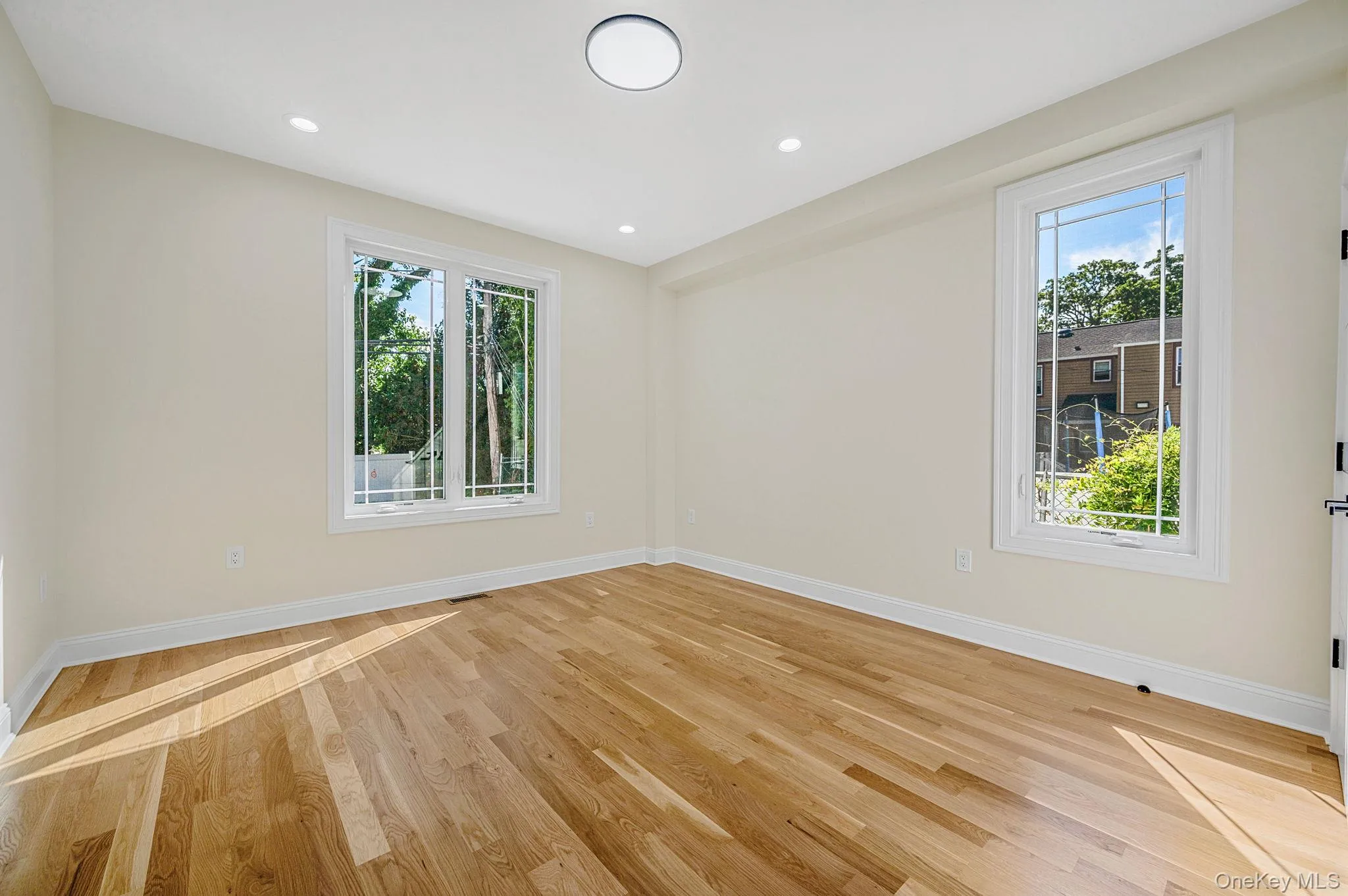 15 Roy Street, Hempstead, NY, 5 Bedrooms Bedrooms, 9 Rooms Rooms,6 BathroomsBathrooms,Residential,For Rent,Roy,0,1011272 15 Roy Street, Hempstead, NY, 5 Bedrooms Bedrooms, 9 Rooms Rooms,6 BathroomsBathrooms,Residential,For Rent,Roy,0,1011272