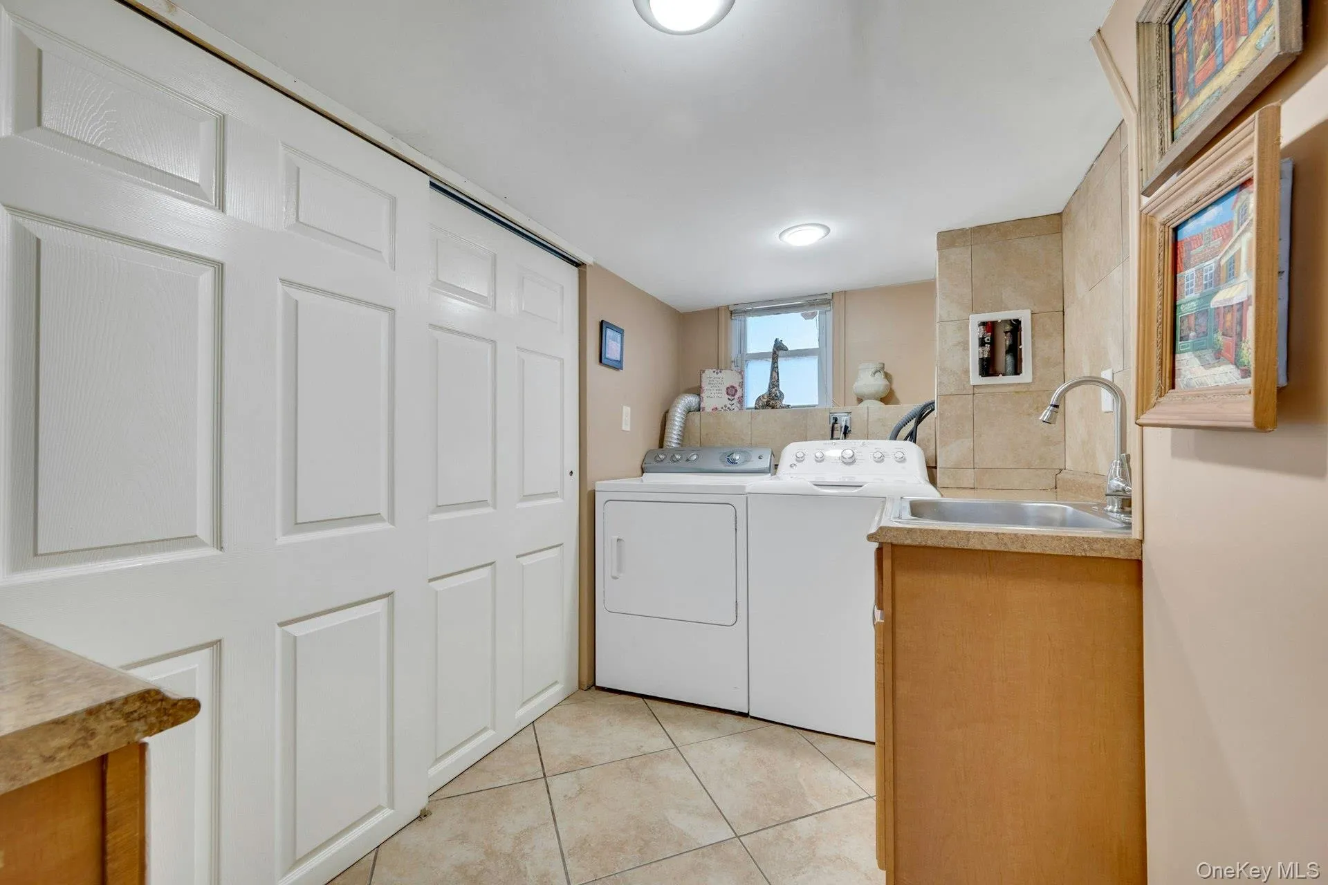 101 Windsor Oval, New Rochelle, NY, 4 Bedrooms Bedrooms, 9 Rooms Rooms,3 BathroomsBathrooms,Residential,For Rent,Windsor,0,1011278 101 Windsor Oval, New Rochelle, NY, 4 Bedrooms Bedrooms, 9 Rooms Rooms,3 BathroomsBathrooms,Residential,For Rent,Windsor,0,1011278