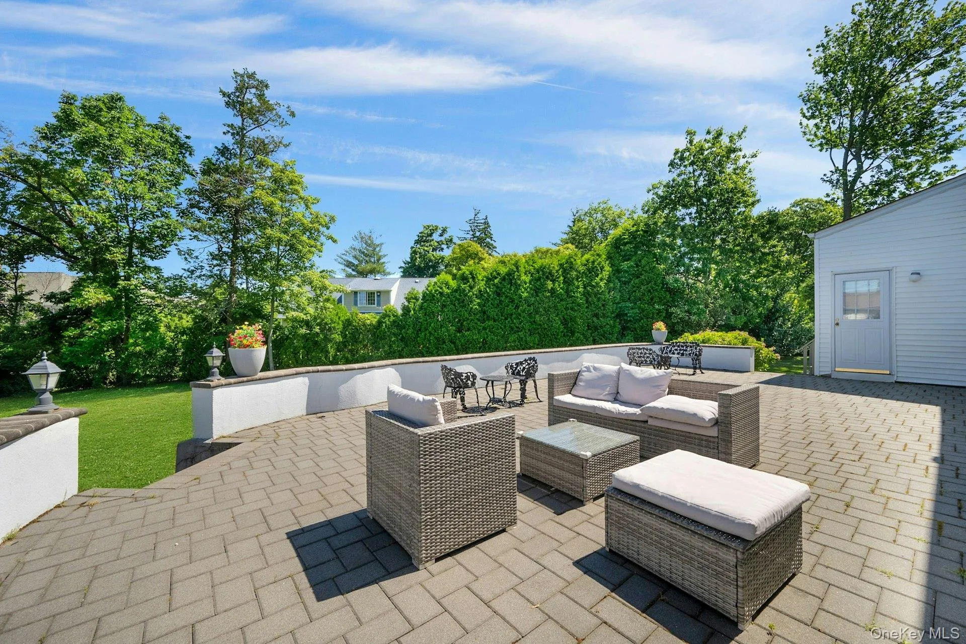 101 Windsor Oval, New Rochelle, NY, 4 Bedrooms Bedrooms, 9 Rooms Rooms,3 BathroomsBathrooms,Residential,For Rent,Windsor,0,1011278 101 Windsor Oval, New Rochelle, NY, 4 Bedrooms Bedrooms, 9 Rooms Rooms,3 BathroomsBathrooms,Residential,For Rent,Windsor,0,1011278