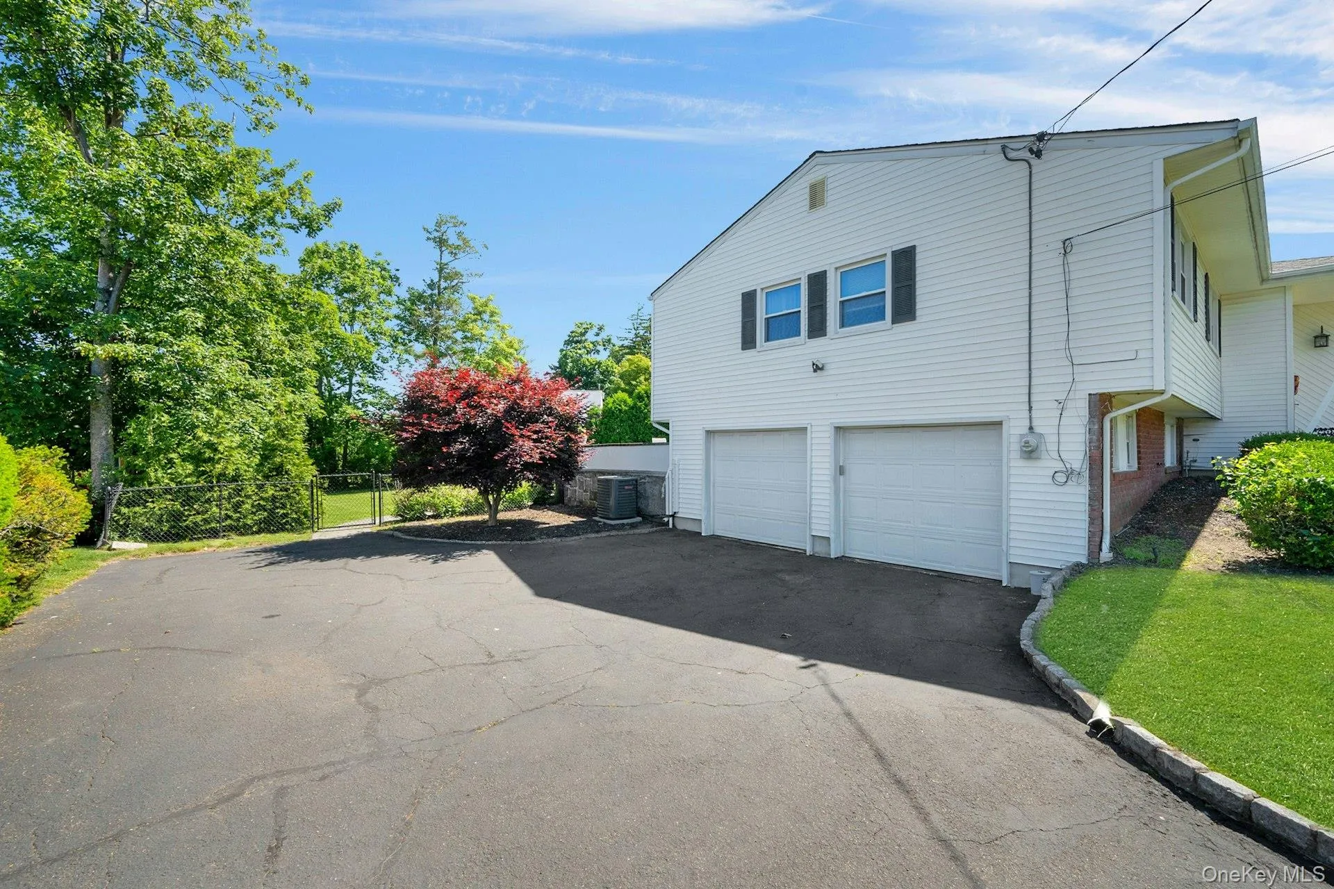 101 Windsor Oval, New Rochelle, NY, 4 Bedrooms Bedrooms, 9 Rooms Rooms,3 BathroomsBathrooms,Residential,For Rent,Windsor,0,1011278 101 Windsor Oval, New Rochelle, NY, 4 Bedrooms Bedrooms, 9 Rooms Rooms,3 BathroomsBathrooms,Residential,For Rent,Windsor,0,1011278