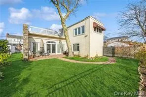 465 Market Street, Long Beach, NY, 4 Bedrooms Bedrooms, 7 Rooms Rooms,3 BathroomsBathrooms,Residential,For Rent,Market,0,1011280 465 Market Street, Long Beach, NY, 4 Bedrooms Bedrooms, 7 Rooms Rooms,3 BathroomsBathrooms,Residential,For Rent,Market,0,1011280