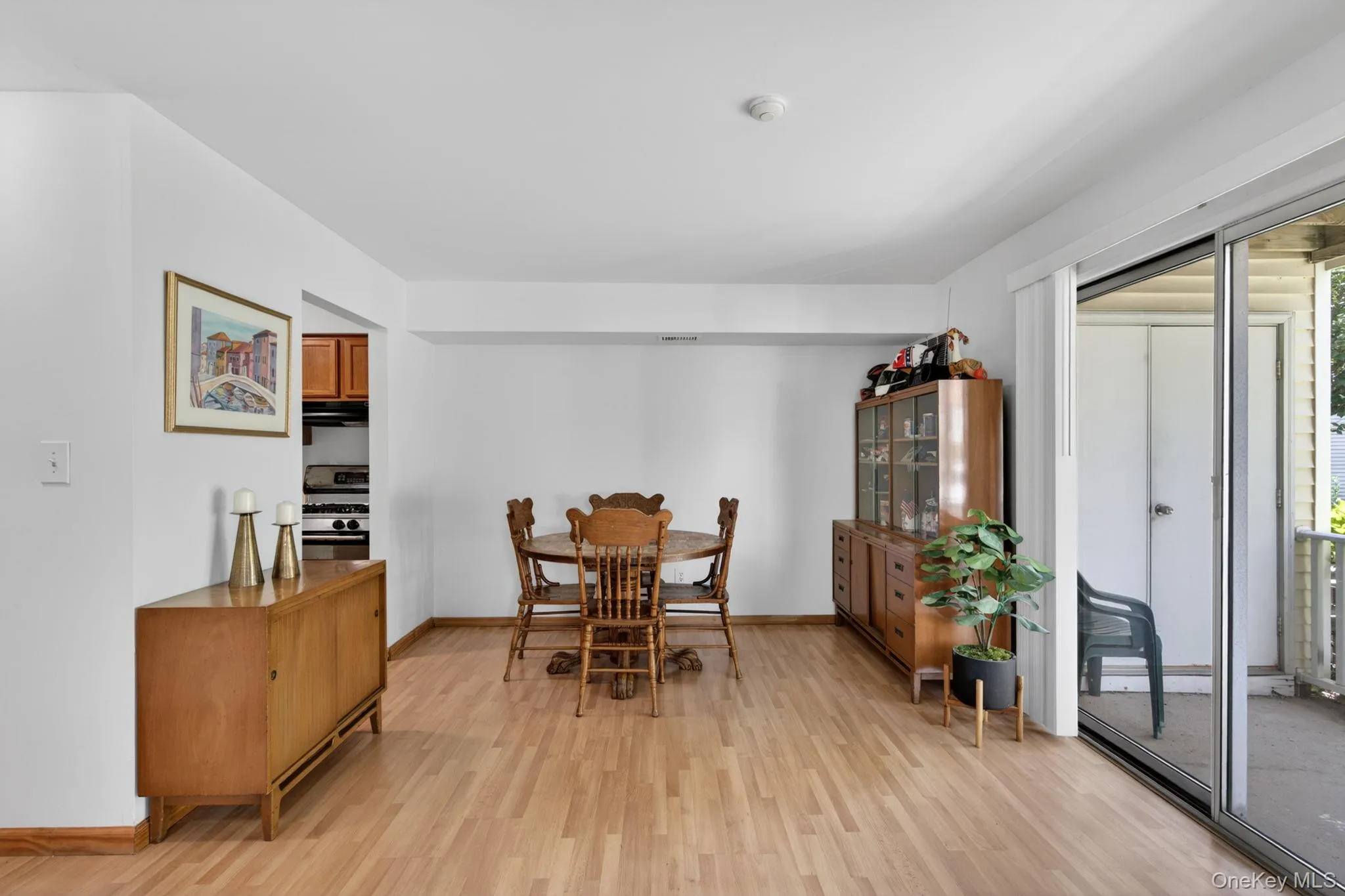 182 Fairview Circle, Brookhaven, NY, 2 Bedrooms Bedrooms, 6 Rooms Rooms,1 BathroomBathrooms,Residential,For Rent,Fairview,0,1011284 182 Fairview Circle, Brookhaven, NY, 2 Bedrooms Bedrooms, 6 Rooms Rooms,1 BathroomBathrooms,Residential,For Rent,Fairview,0,1011284