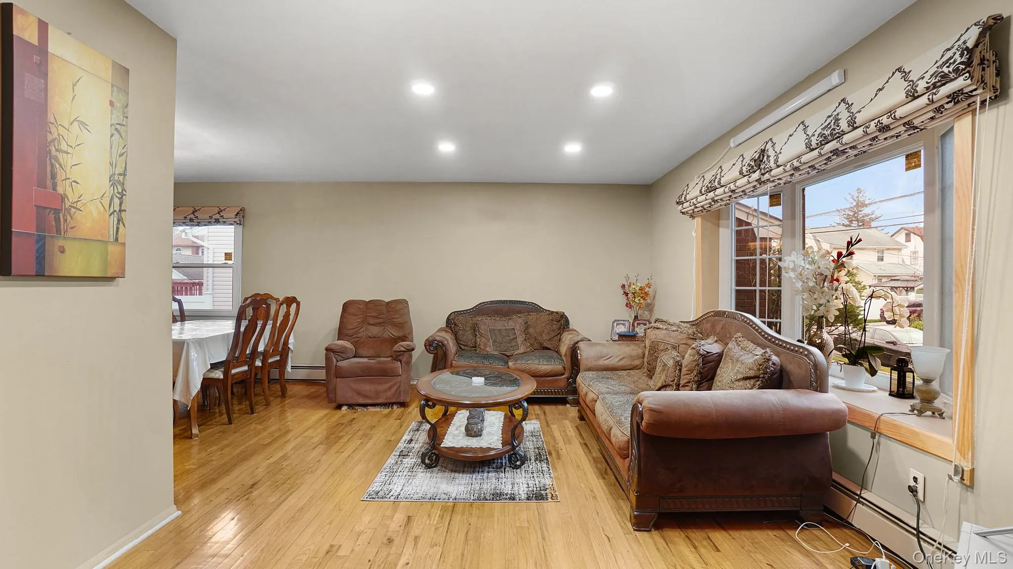 54 Maujer Street, Hempstead, NY, 3 Bedrooms Bedrooms, 6 Rooms Rooms,2 BathroomsBathrooms,Residential,For Rent,Maujer,0,1011285 54 Maujer Street, Hempstead, NY, 3 Bedrooms Bedrooms, 6 Rooms Rooms,2 BathroomsBathrooms,Residential,For Rent,Maujer,0,1011285