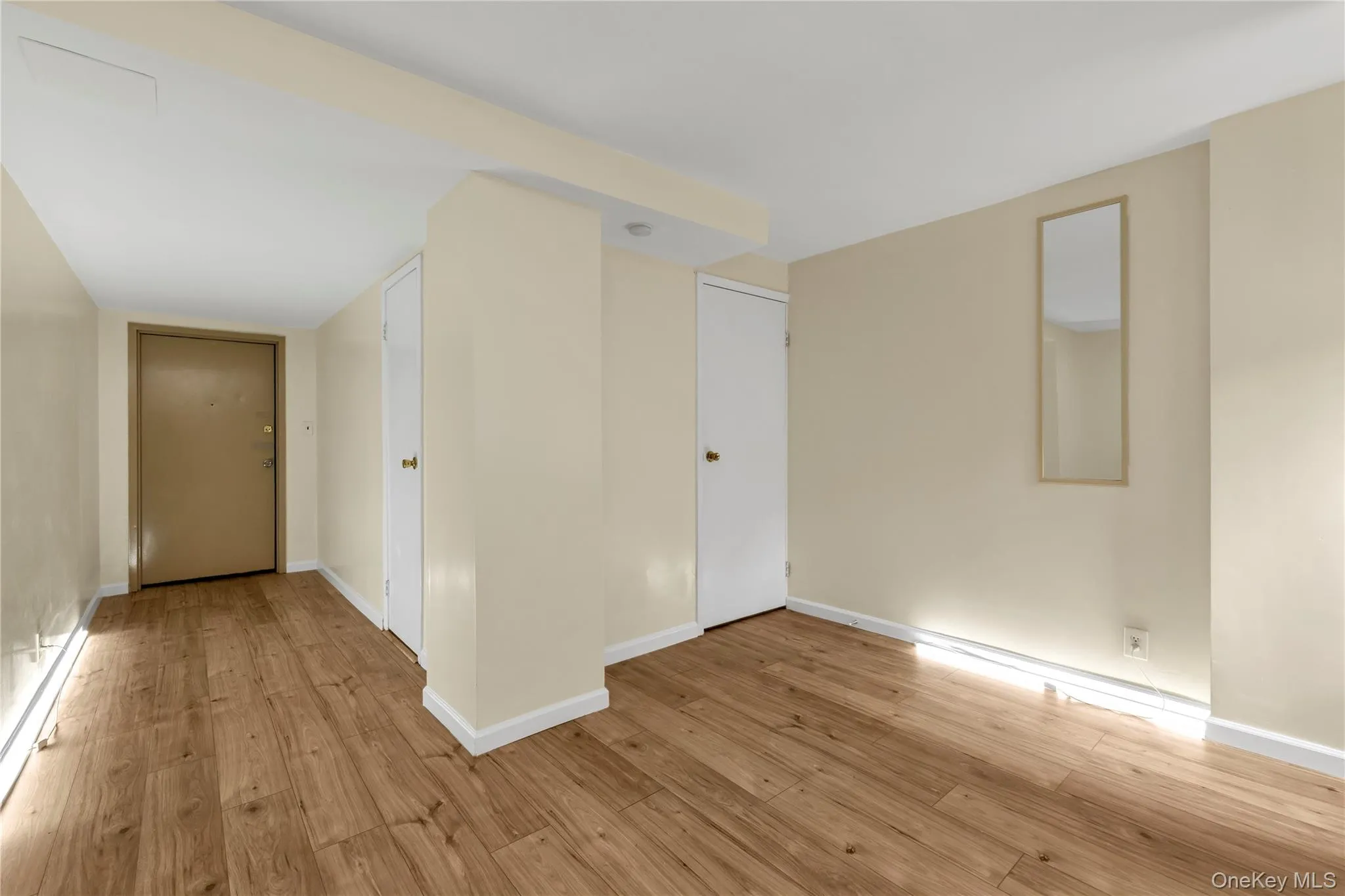 41-14 68th Street, New York, NY, 1 Bedroom Bedrooms, 4 Rooms Rooms,1 BathroomBathrooms,Residential,For Rent,68th,0,1011286 41-14 68th Street, New York, NY, 1 Bedroom Bedrooms, 4 Rooms Rooms,1 BathroomBathrooms,Residential,For Rent,68th,0,1011286