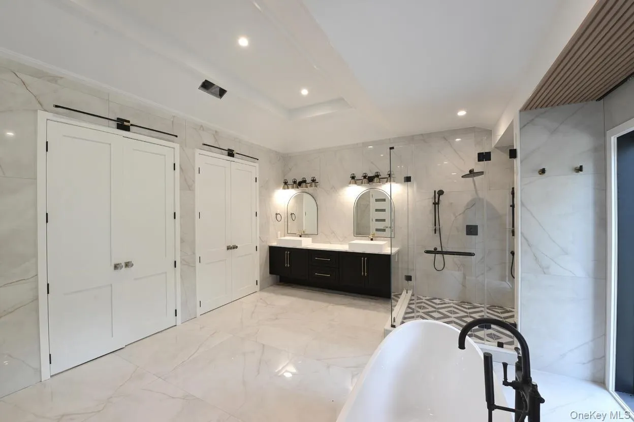 28 Rolling Hill Road, Oyster Bay, NY, 6 Bedrooms Bedrooms, 10 Rooms Rooms,6 BathroomsBathrooms,Residential,For Rent,Rolling Hill,0,1011293 28 Rolling Hill Road, Oyster Bay, NY, 6 Bedrooms Bedrooms, 10 Rooms Rooms,6 BathroomsBathrooms,Residential,For Rent,Rolling Hill,0,1011293