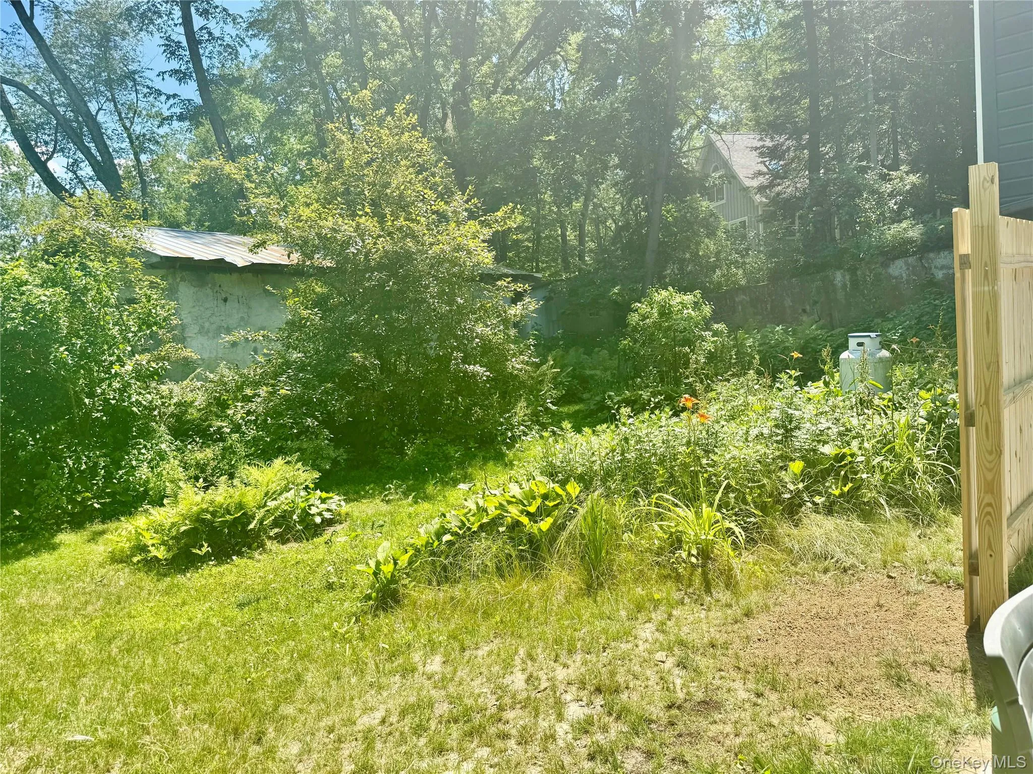 Yard which can be used by tenant Yard which can be used by tenant