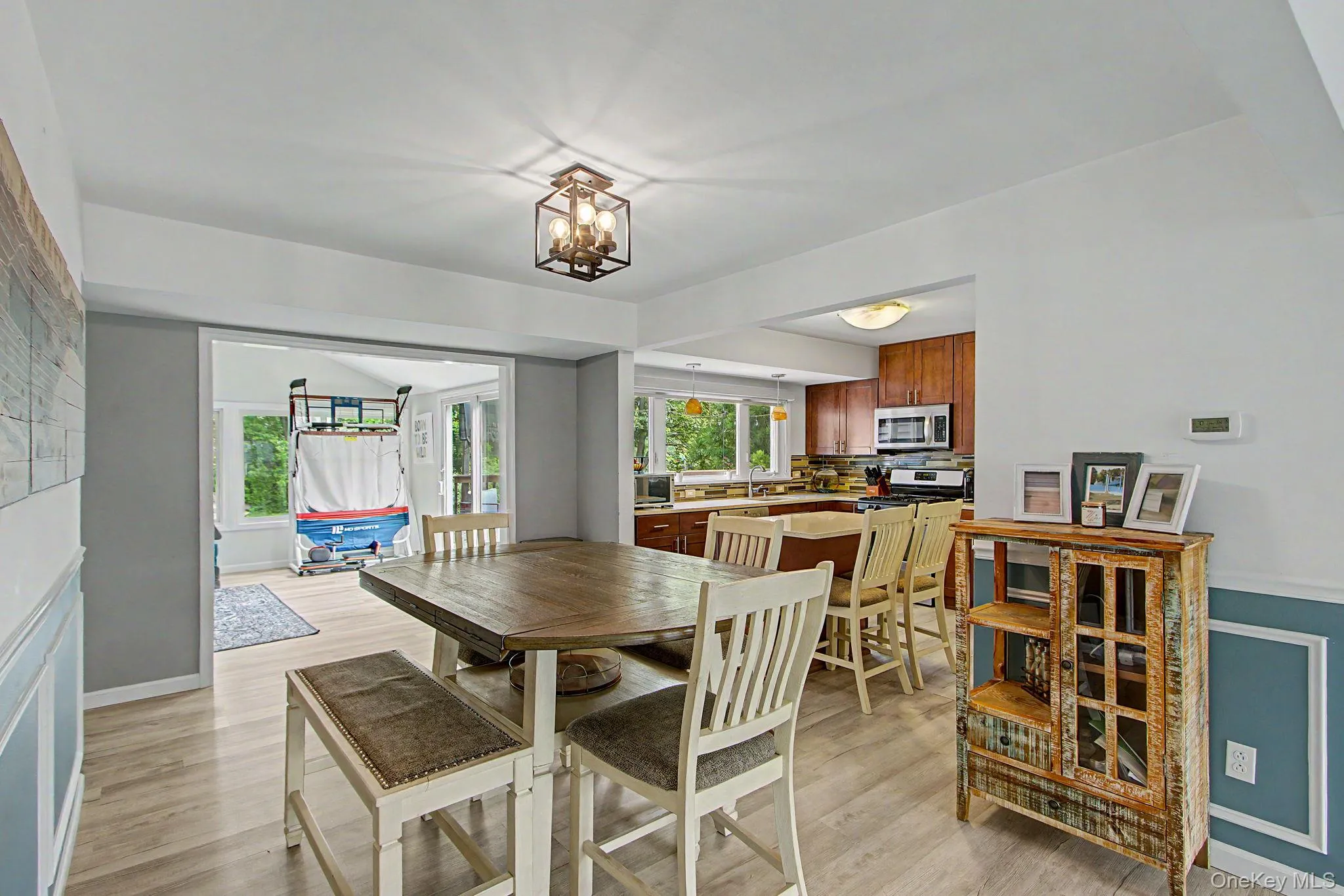 62 Arthur Street, Orangetown, NY, 4 Bedrooms Bedrooms, 7 Rooms Rooms,2 BathroomsBathrooms,Residential,For Rent,Arthur,0,1011295 62 Arthur Street, Orangetown, NY, 4 Bedrooms Bedrooms, 7 Rooms Rooms,2 BathroomsBathrooms,Residential,For Rent,Arthur,0,1011295