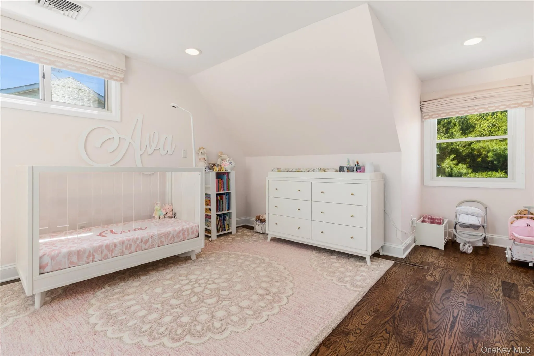 116 Huntley Drive, Greenburgh, NY, 3 Bedrooms Bedrooms, 8 Rooms Rooms,3 BathroomsBathrooms,Residential,For Rent,Huntley,0,1011297 116 Huntley Drive, Greenburgh, NY, 3 Bedrooms Bedrooms, 8 Rooms Rooms,3 BathroomsBathrooms,Residential,For Rent,Huntley,0,1011297