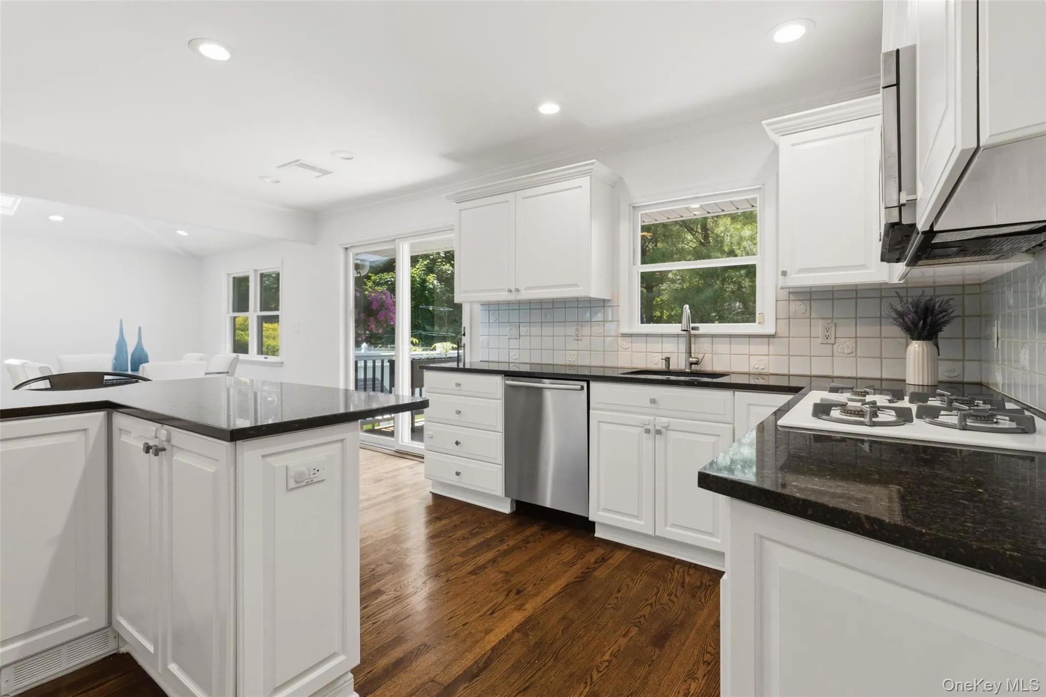 116 Huntley Drive, Greenburgh, NY, 3 Bedrooms Bedrooms, 8 Rooms Rooms,3 BathroomsBathrooms,Residential,For Rent,Huntley,0,1011297 116 Huntley Drive, Greenburgh, NY, 3 Bedrooms Bedrooms, 8 Rooms Rooms,3 BathroomsBathrooms,Residential,For Rent,Huntley,0,1011297