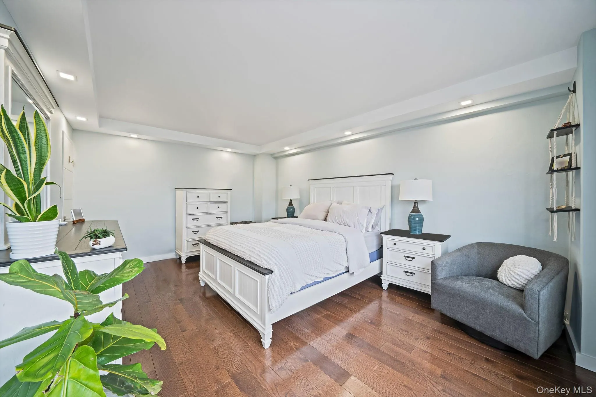 10230 66th Road, New York, NY, 2 Bedrooms Bedrooms, 4 Rooms Rooms,1 BathroomBathrooms,Residential,For Rent,66th,0,1011305 10230 66th Road, New York, NY, 2 Bedrooms Bedrooms, 4 Rooms Rooms,1 BathroomBathrooms,Residential,For Rent,66th,0,1011305