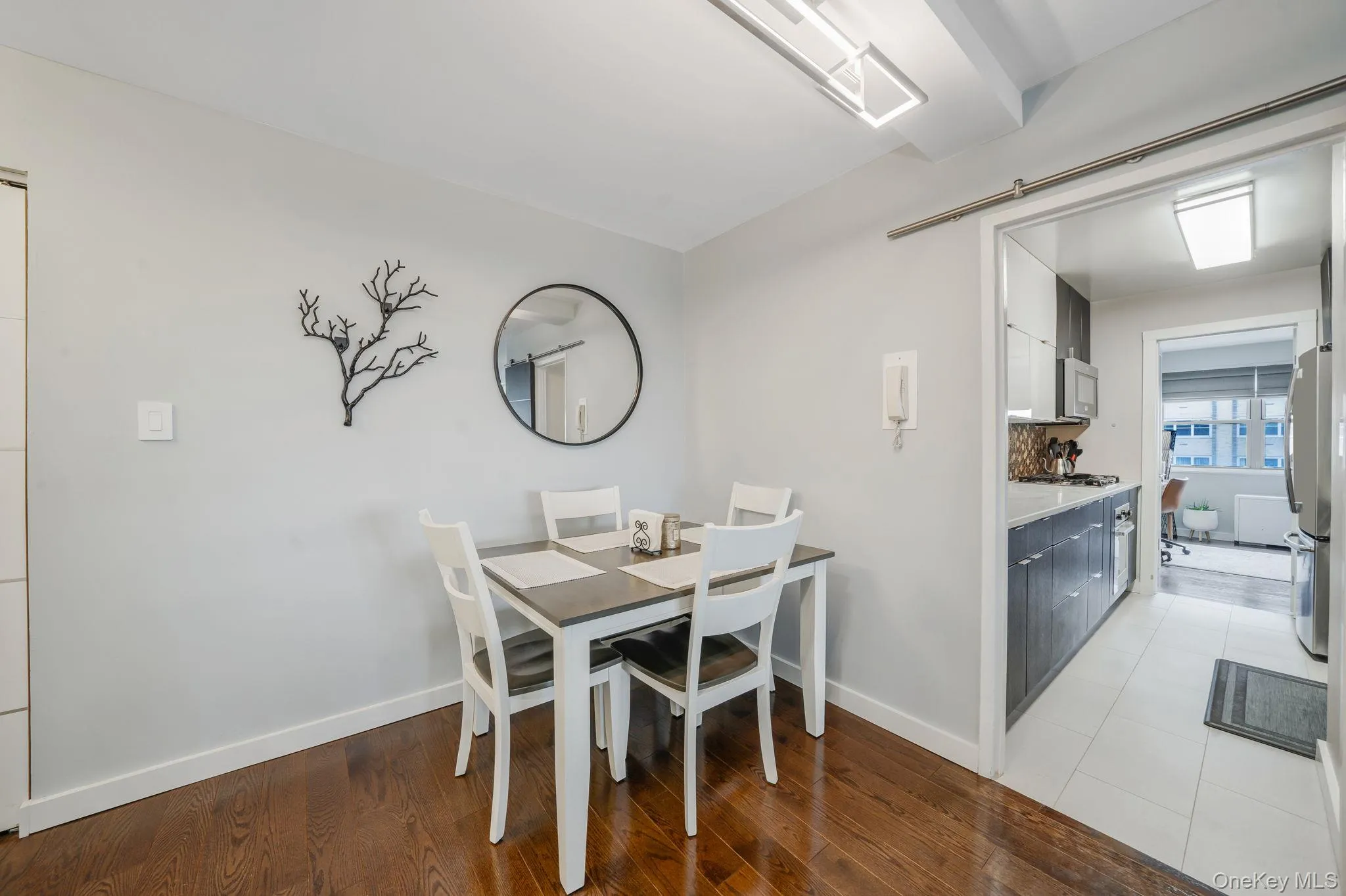 10230 66th Road, New York, NY, 2 Bedrooms Bedrooms, 4 Rooms Rooms,1 BathroomBathrooms,Residential,For Rent,66th,0,1011305 10230 66th Road, New York, NY, 2 Bedrooms Bedrooms, 4 Rooms Rooms,1 BathroomBathrooms,Residential,For Rent,66th,0,1011305