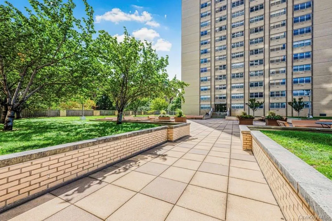 10230 66th Road, New York, NY, 2 Bedrooms Bedrooms, 4 Rooms Rooms,1 BathroomBathrooms,Residential,For Rent,66th,0,1011305 10230 66th Road, New York, NY, 2 Bedrooms Bedrooms, 4 Rooms Rooms,1 BathroomBathrooms,Residential,For Rent,66th,0,1011305