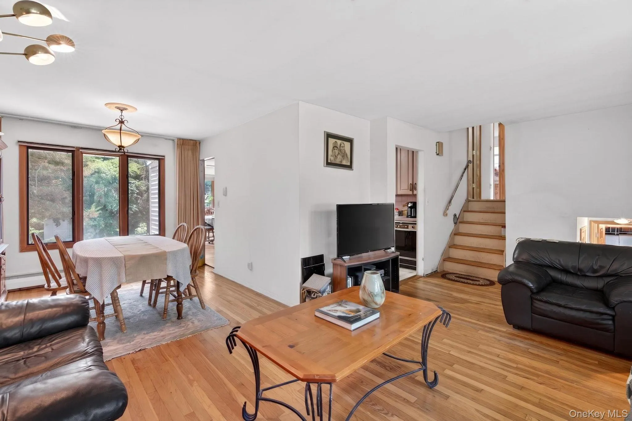 14 Mark Drive, Smithtown, NY, 4 Bedrooms Bedrooms, 8 Rooms Rooms,2 BathroomsBathrooms,Residential,For Rent,Mark,0,1011307 14 Mark Drive, Smithtown, NY, 4 Bedrooms Bedrooms, 8 Rooms Rooms,2 BathroomsBathrooms,Residential,For Rent,Mark,0,1011307