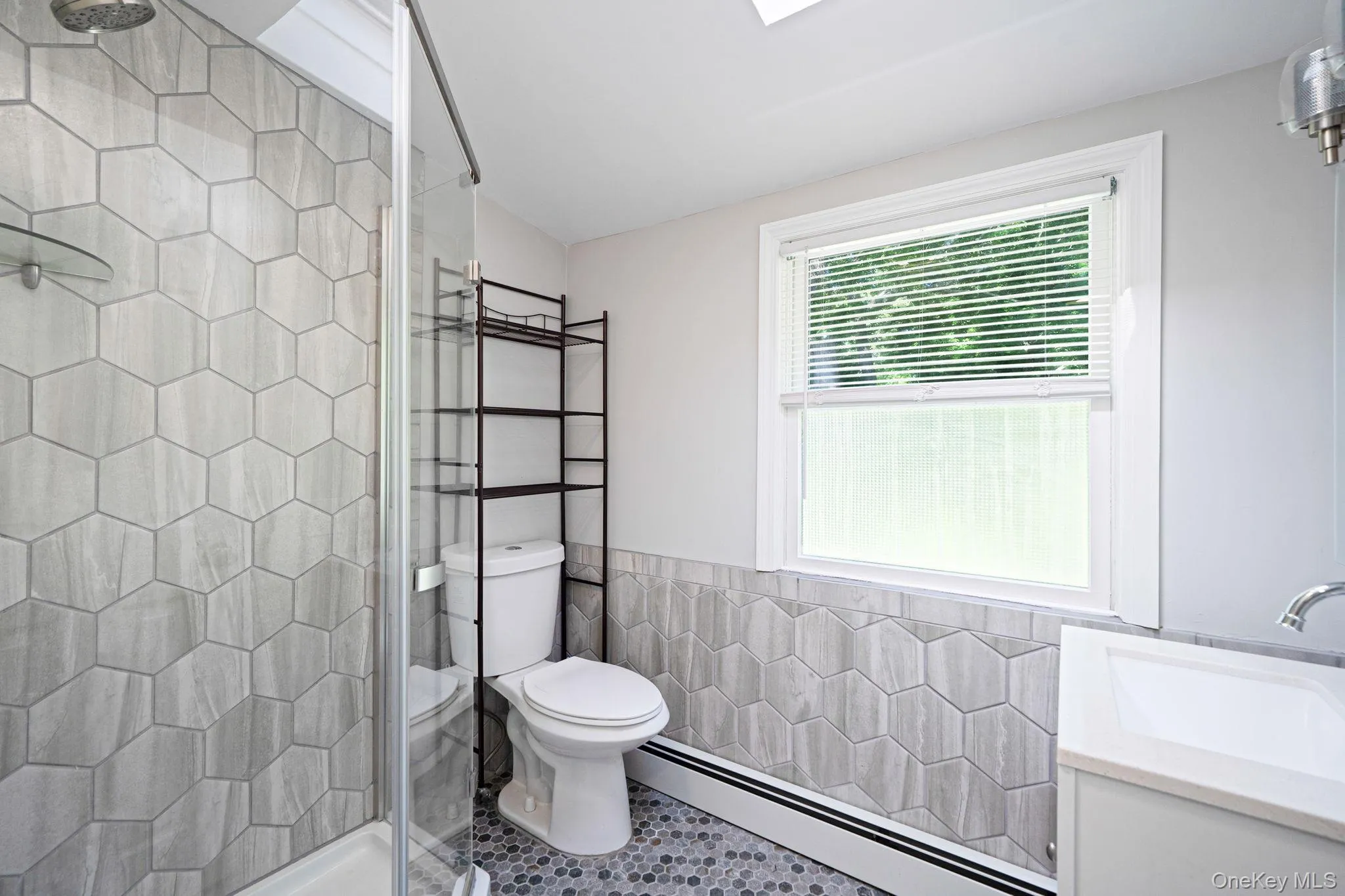 16 Valentine Road, Brookhaven, NY, 4 Bedrooms Bedrooms, 8 Rooms Rooms,2 BathroomsBathrooms,Residential,For Rent,Valentine,0,1011312 16 Valentine Road, Brookhaven, NY, 4 Bedrooms Bedrooms, 8 Rooms Rooms,2 BathroomsBathrooms,Residential,For Rent,Valentine,0,1011312