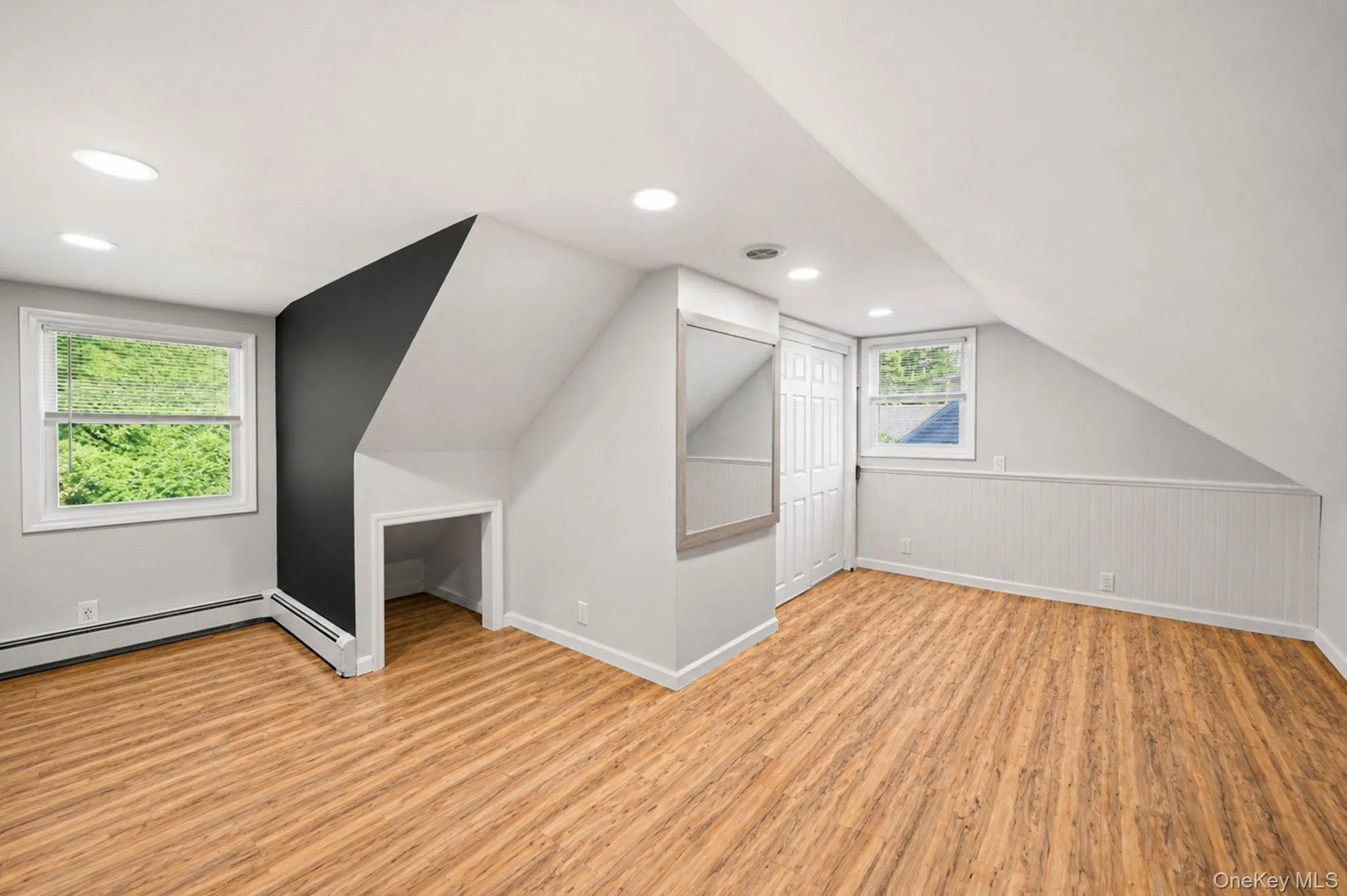 Second flooor - Office, den or guest space Second flooor - Office, den or guest space