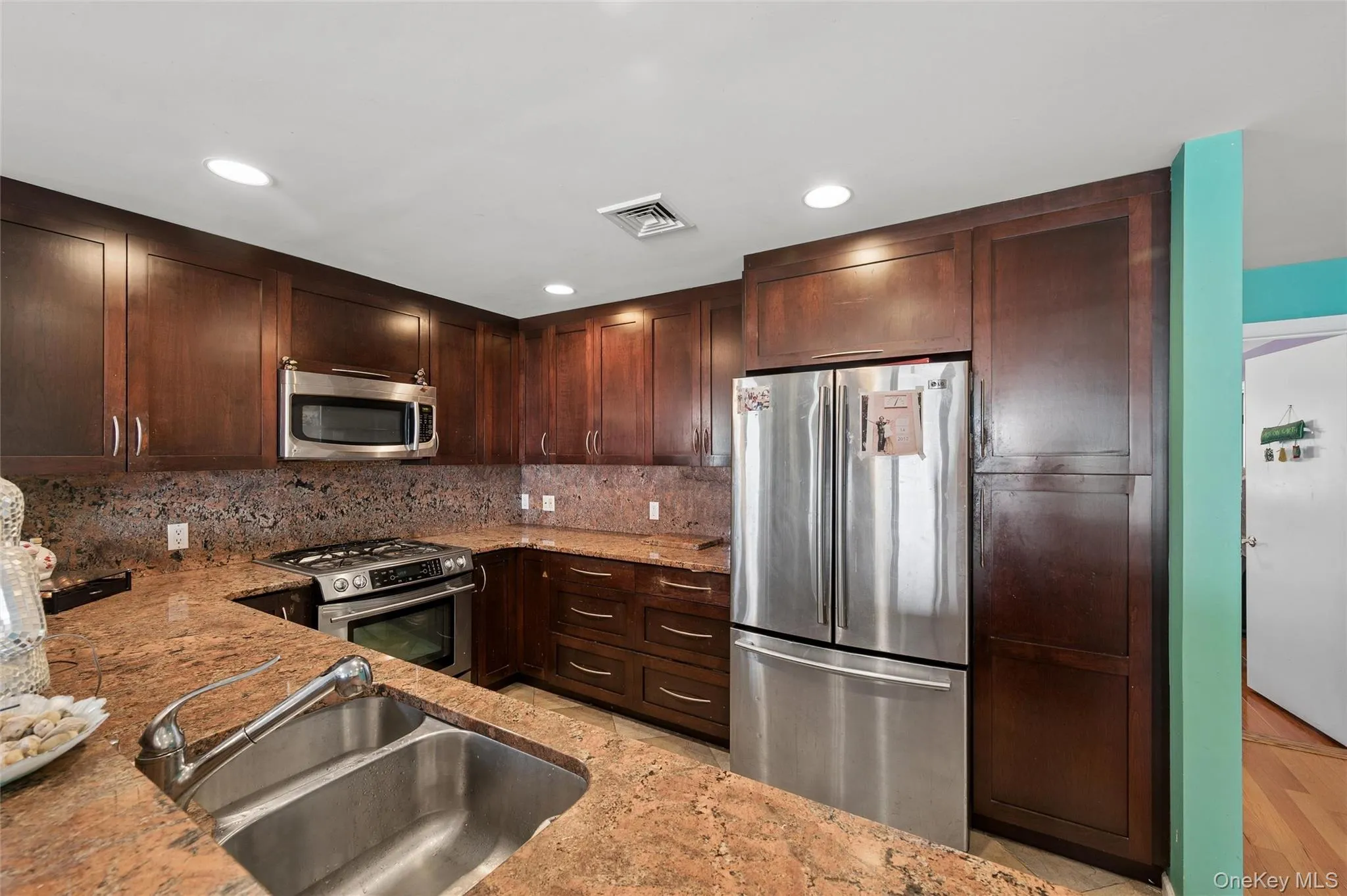 452 Oceanfront, Long Beach, NY, 3 Bedrooms Bedrooms, 7 Rooms Rooms,2 BathroomsBathrooms,Residential,For Rent,Oceanfront,0,1011314 452 Oceanfront, Long Beach, NY, 3 Bedrooms Bedrooms, 7 Rooms Rooms,2 BathroomsBathrooms,Residential,For Rent,Oceanfront,0,1011314