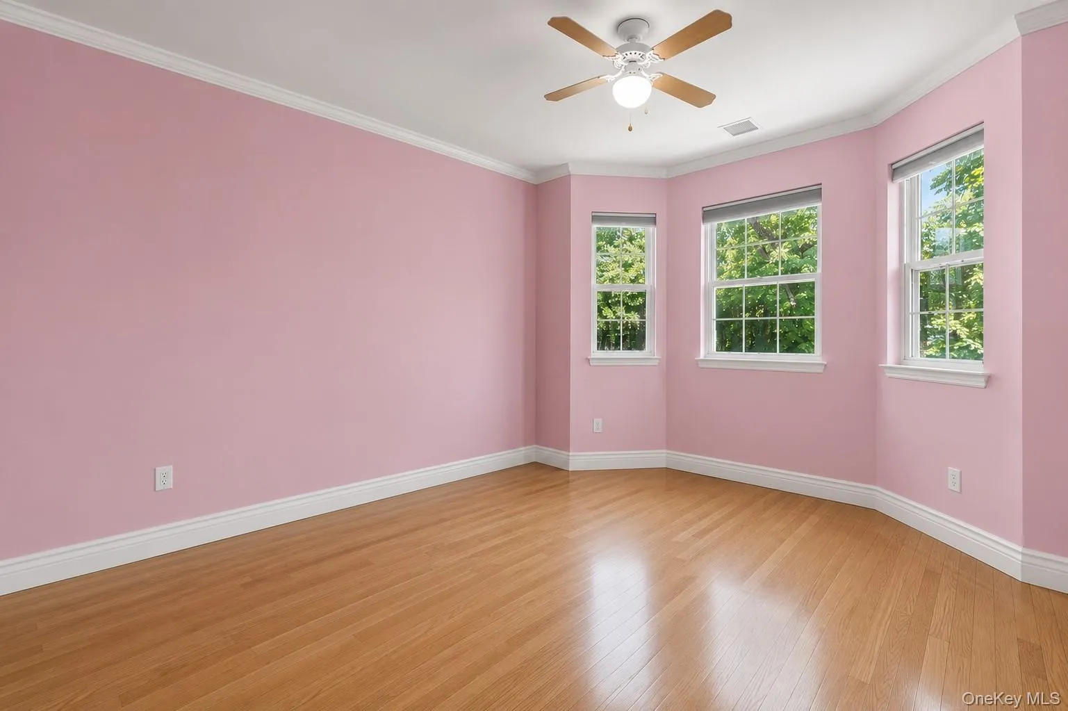 16 Crest Hollow Lane, Brookhaven, NY, 4 Bedrooms Bedrooms, 9 Rooms Rooms,3 BathroomsBathrooms,Residential,For Rent,Crest Hollow,0,1011319 16 Crest Hollow Lane, Brookhaven, NY, 4 Bedrooms Bedrooms, 9 Rooms Rooms,3 BathroomsBathrooms,Residential,For Rent,Crest Hollow,0,1011319