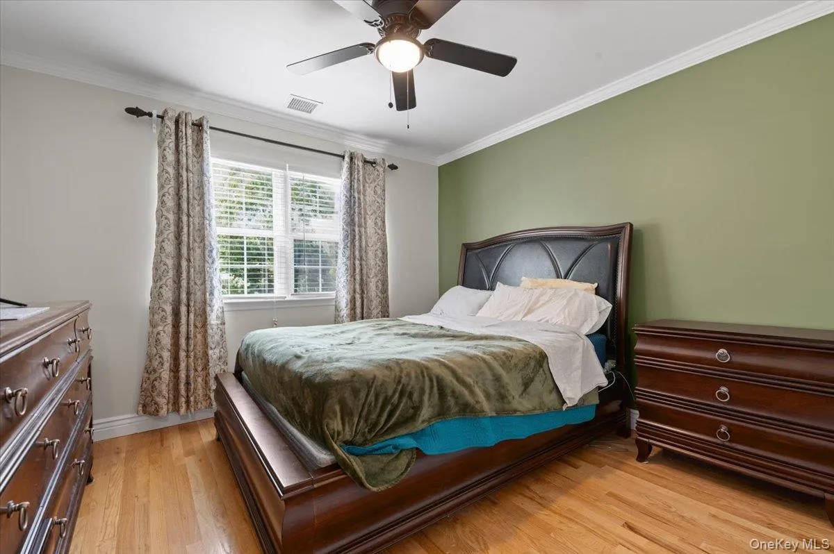16 Crest Hollow Lane, Brookhaven, NY, 4 Bedrooms Bedrooms, 9 Rooms Rooms,3 BathroomsBathrooms,Residential,For Rent,Crest Hollow,0,1011319 16 Crest Hollow Lane, Brookhaven, NY, 4 Bedrooms Bedrooms, 9 Rooms Rooms,3 BathroomsBathrooms,Residential,For Rent,Crest Hollow,0,1011319