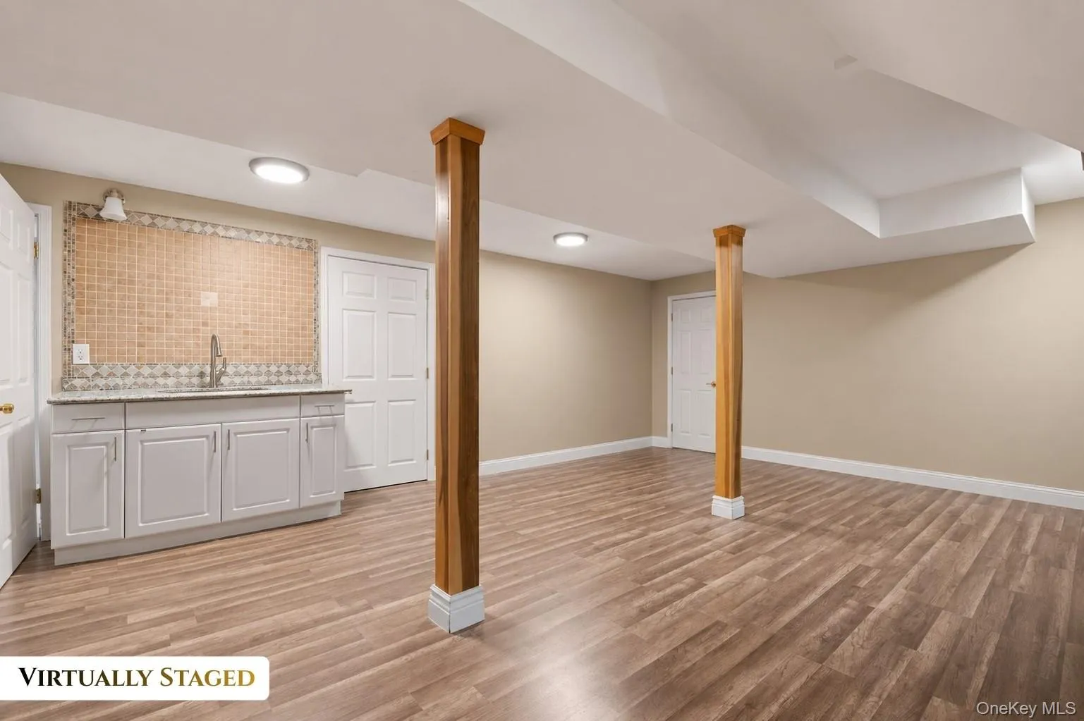 16 Crest Hollow Lane, Brookhaven, NY, 4 Bedrooms Bedrooms, 9 Rooms Rooms,3 BathroomsBathrooms,Residential,For Rent,Crest Hollow,0,1011319 16 Crest Hollow Lane, Brookhaven, NY, 4 Bedrooms Bedrooms, 9 Rooms Rooms,3 BathroomsBathrooms,Residential,For Rent,Crest Hollow,0,1011319
