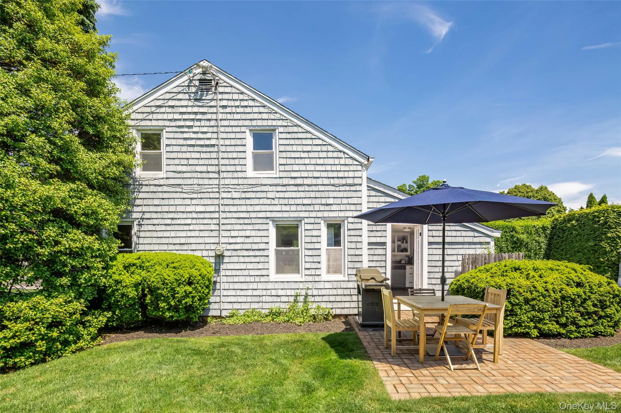 98 Powell Avenue, Southampton, NY, 3 Bedrooms Bedrooms, 7 Rooms Rooms,1 BathroomBathrooms,Residential,For Rent,Powell,0,1011323 98 Powell Avenue, Southampton, NY, 3 Bedrooms Bedrooms, 7 Rooms Rooms,1 BathroomBathrooms,Residential,For Rent,Powell,0,1011323