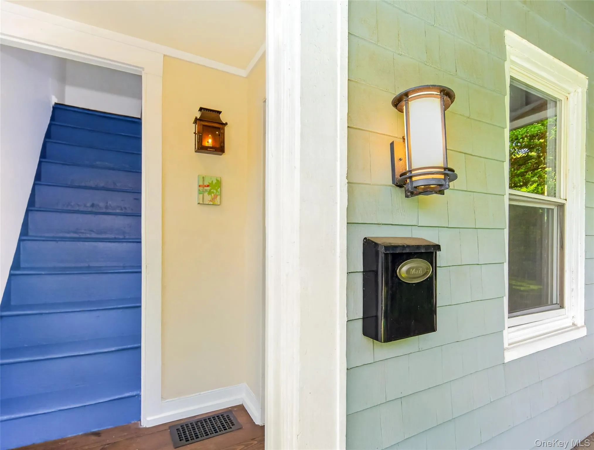 98 Powell Avenue, Southampton, NY, 3 Bedrooms Bedrooms, 7 Rooms Rooms,1 BathroomBathrooms,Residential,For Rent,Powell,0,1011323 98 Powell Avenue, Southampton, NY, 3 Bedrooms Bedrooms, 7 Rooms Rooms,1 BathroomBathrooms,Residential,For Rent,Powell,0,1011323