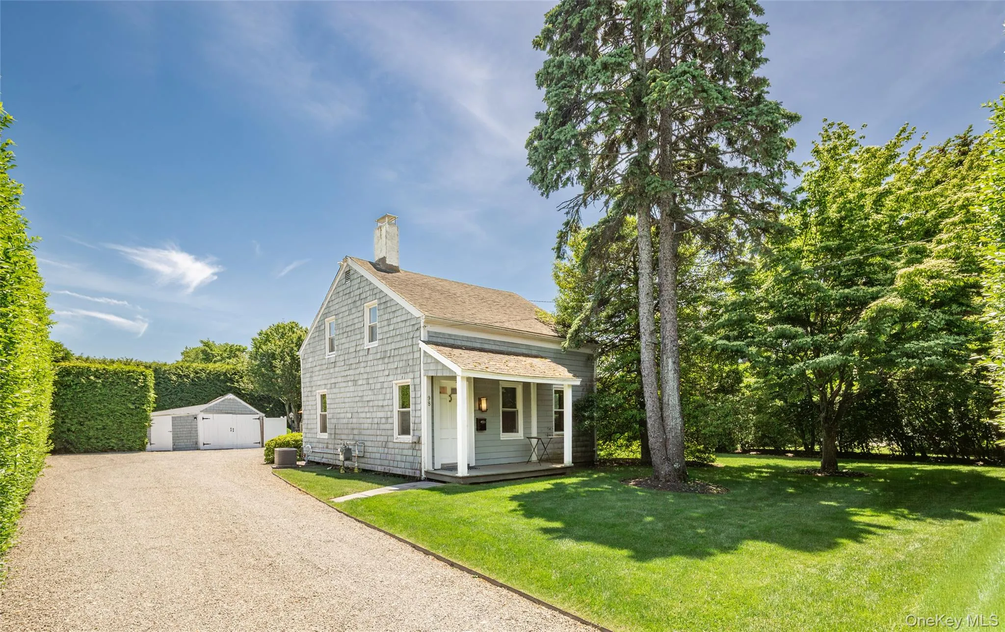 98 Powell Avenue, Southampton, NY, 3 Bedrooms Bedrooms, 7 Rooms Rooms,1 BathroomBathrooms,Residential,For Rent,Powell,0,1011323 98 Powell Avenue, Southampton, NY, 3 Bedrooms Bedrooms, 7 Rooms Rooms,1 BathroomBathrooms,Residential,For Rent,Powell,0,1011323