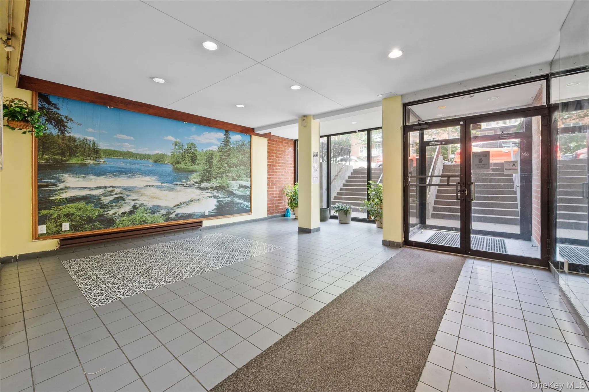 Nice Lobby Nice Lobby
