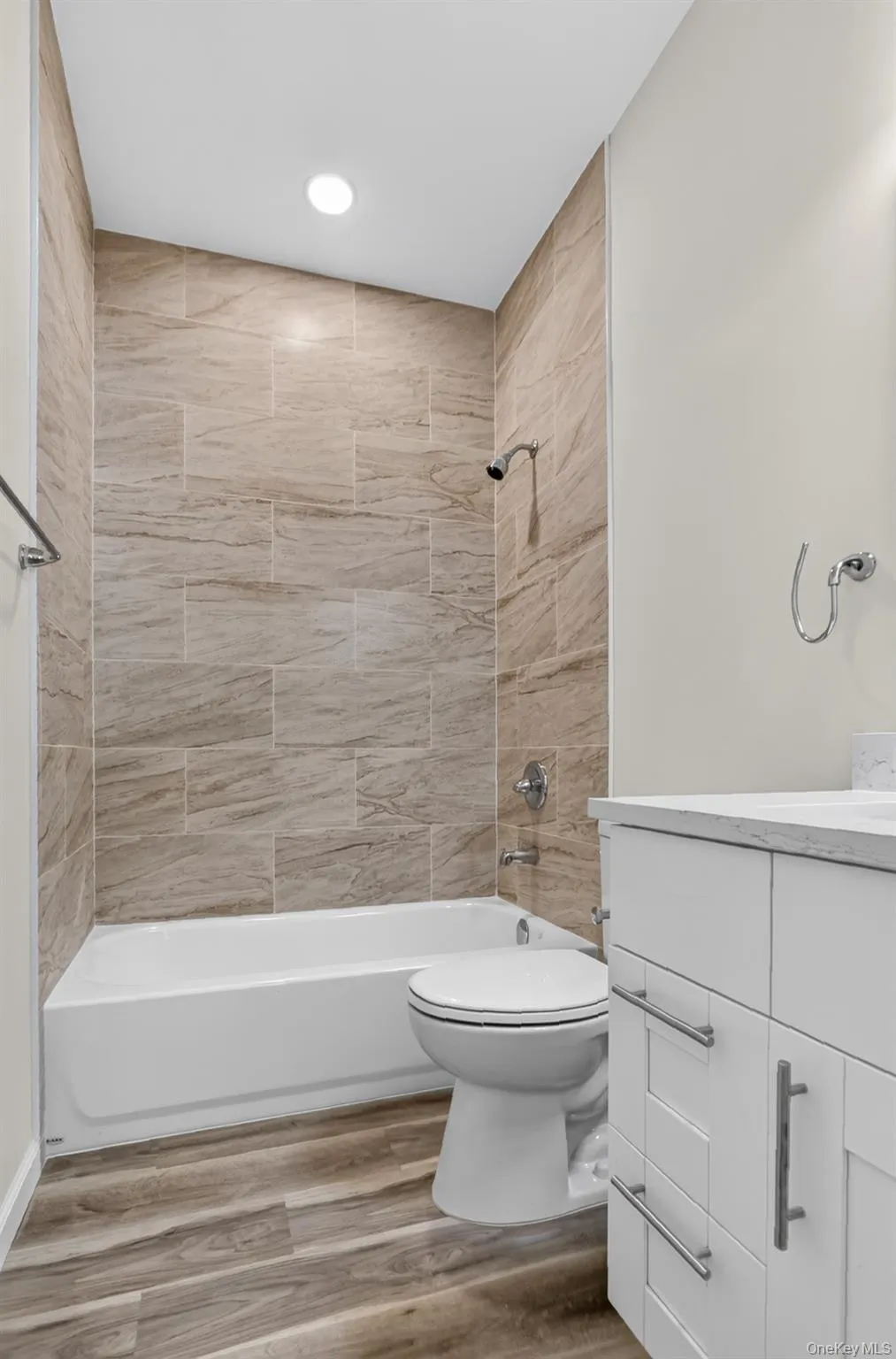 16 Dowd Street, Haverstraw, NY, 2 Bedrooms Bedrooms, 4 Rooms Rooms,2 BathroomsBathrooms,Residential Lease,For Rent,Dowd,0,1011326 16 Dowd Street, Haverstraw, NY, 2 Bedrooms Bedrooms, 4 Rooms Rooms,2 BathroomsBathrooms,Residential Lease,For Rent,Dowd,0,1011326