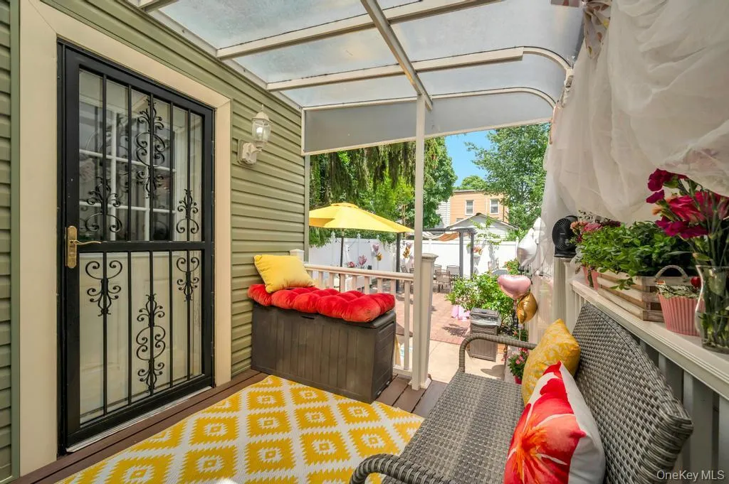 8913 84th Street, New York, NY, 3 Bedrooms Bedrooms, 6 Rooms Rooms,2 BathroomsBathrooms,Residential,For Rent,84th,0,1011328 8913 84th Street, New York, NY, 3 Bedrooms Bedrooms, 6 Rooms Rooms,2 BathroomsBathrooms,Residential,For Rent,84th,0,1011328