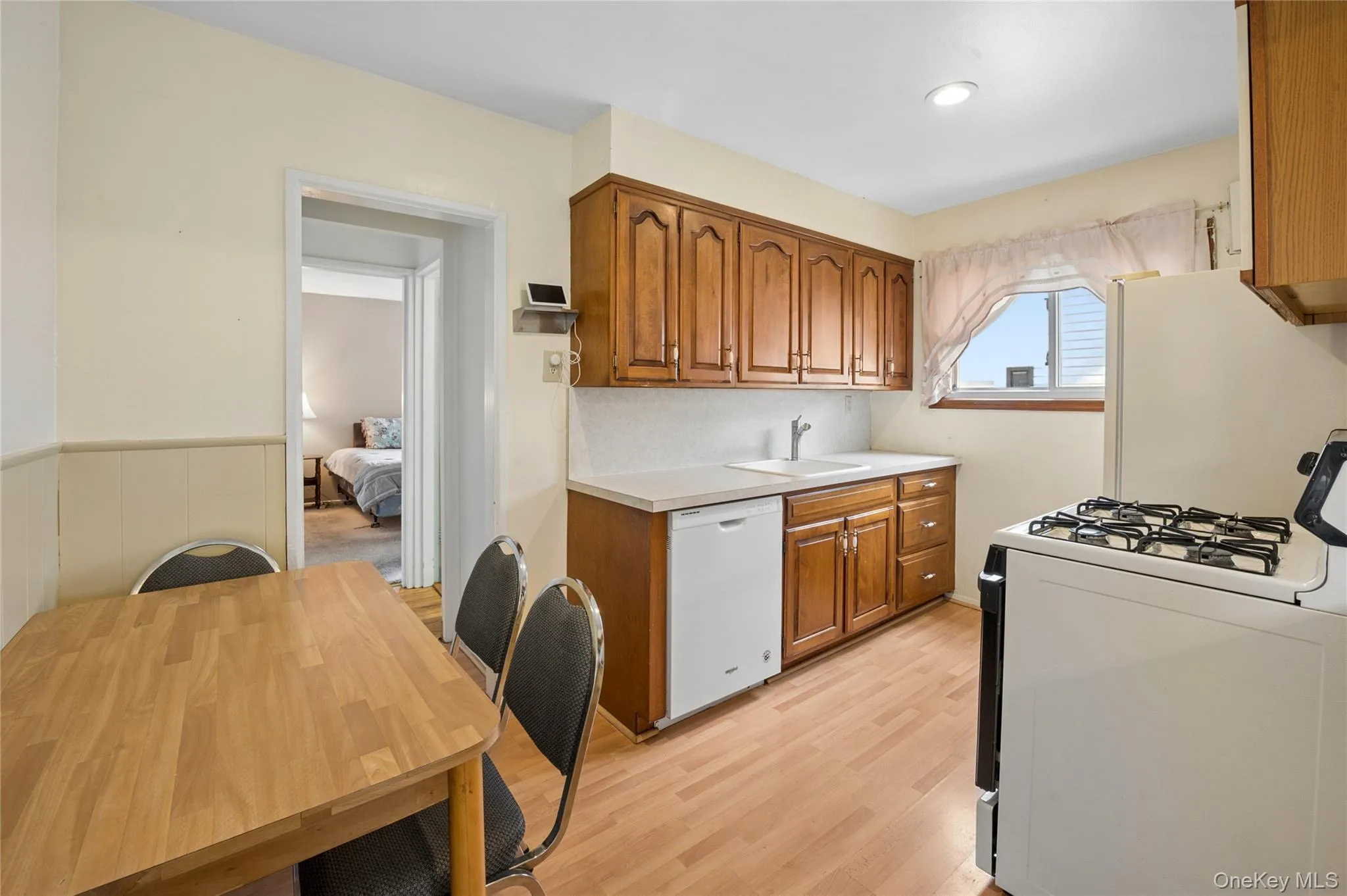 50 Hazelton Road, Yonkers, NY, 4 Bedrooms Bedrooms, 7 Rooms Rooms,2 BathroomsBathrooms,Residential,For Rent,Hazelton,0,1011334 50 Hazelton Road, Yonkers, NY, 4 Bedrooms Bedrooms, 7 Rooms Rooms,2 BathroomsBathrooms,Residential,For Rent,Hazelton,0,1011334