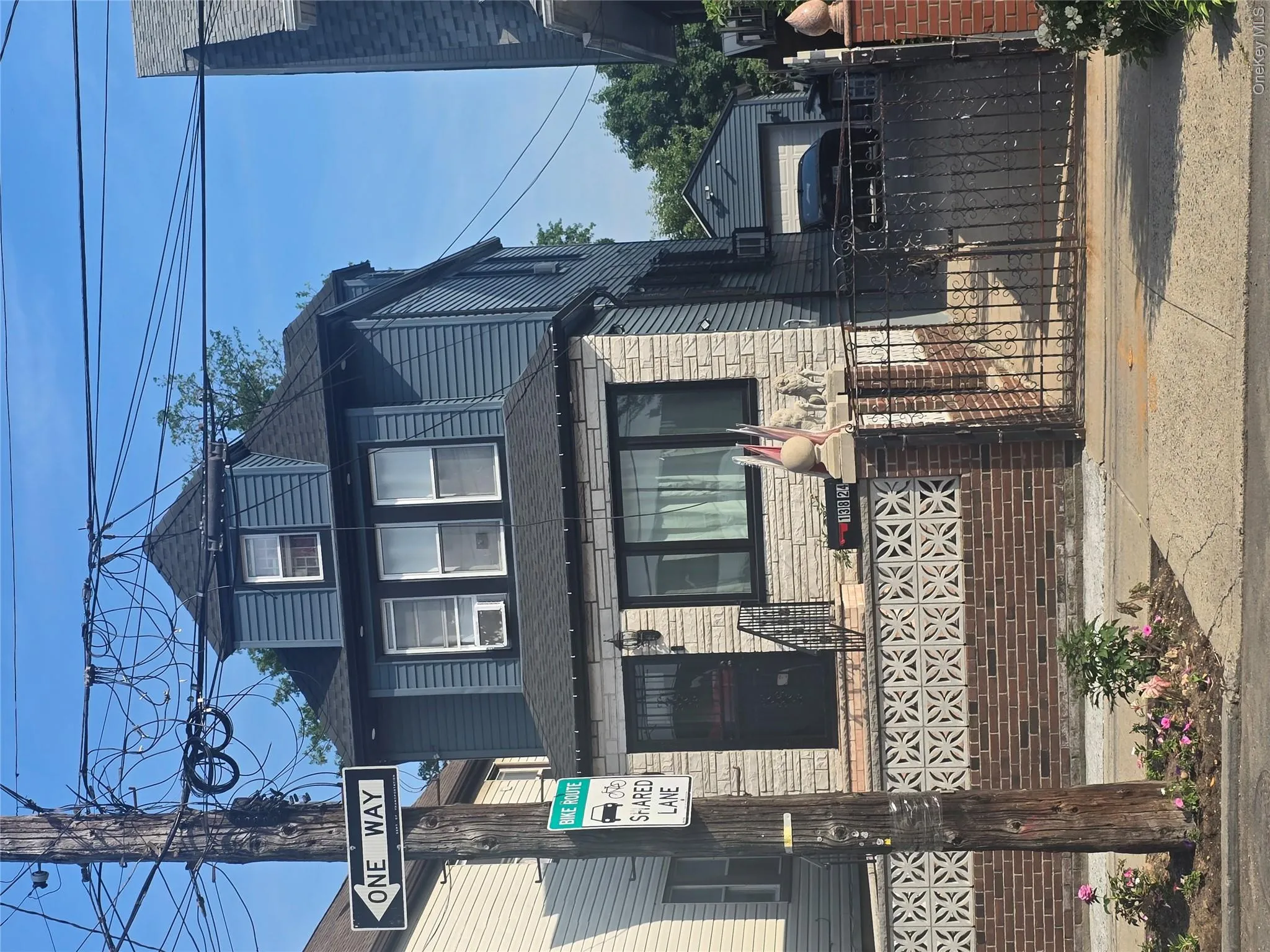 138-24 95th Avenue, New York, NY, 5 Bedrooms Bedrooms, 12 Rooms Rooms,3 BathroomsBathrooms,Residential,For Rent,95th,0,1011335 138-24 95th Avenue, New York, NY, 5 Bedrooms Bedrooms, 12 Rooms Rooms,3 BathroomsBathrooms,Residential,For Rent,95th,0,1011335