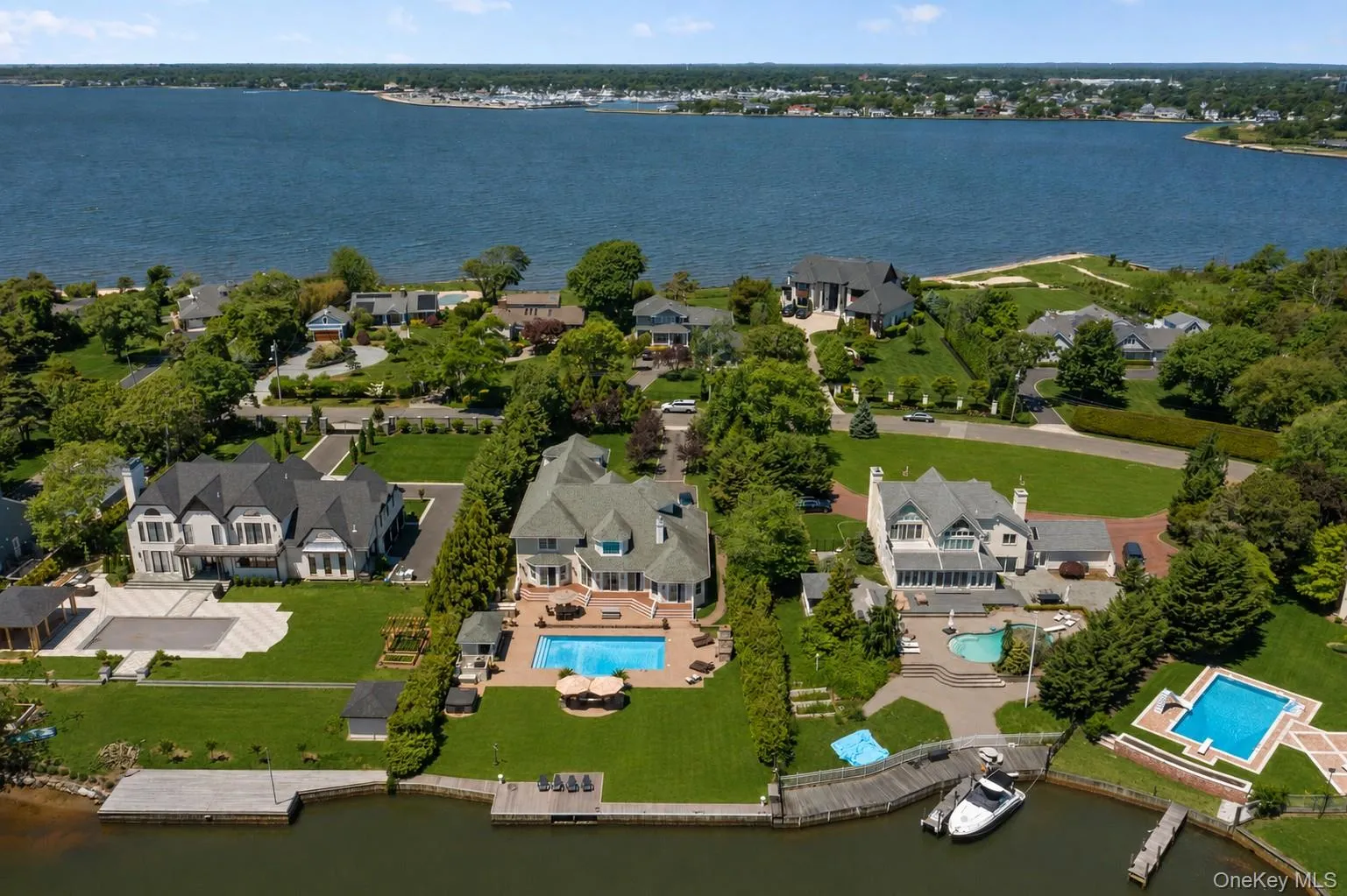 65 Bayberry Road, Islip, NY, 5 Bedrooms Bedrooms, 11 Rooms Rooms,3 BathroomsBathrooms,Residential,For Rent,Bayberry,0,1011344 65 Bayberry Road, Islip, NY, 5 Bedrooms Bedrooms, 11 Rooms Rooms,3 BathroomsBathrooms,Residential,For Rent,Bayberry,0,1011344