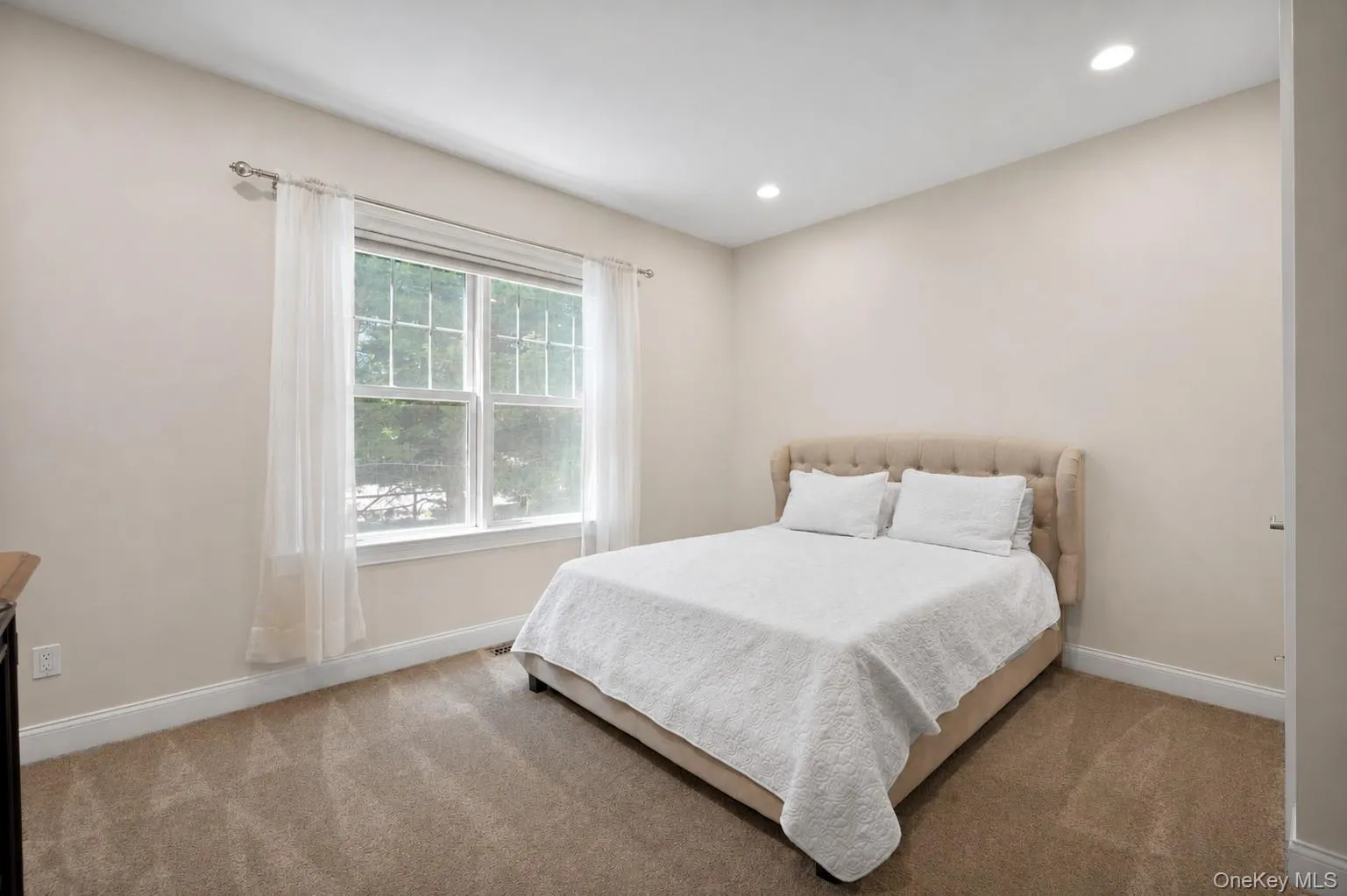 65 Bayberry Road, Islip, NY, 5 Bedrooms Bedrooms, 11 Rooms Rooms,3 BathroomsBathrooms,Residential,For Rent,Bayberry,0,1011344 65 Bayberry Road, Islip, NY, 5 Bedrooms Bedrooms, 11 Rooms Rooms,3 BathroomsBathrooms,Residential,For Rent,Bayberry,0,1011344