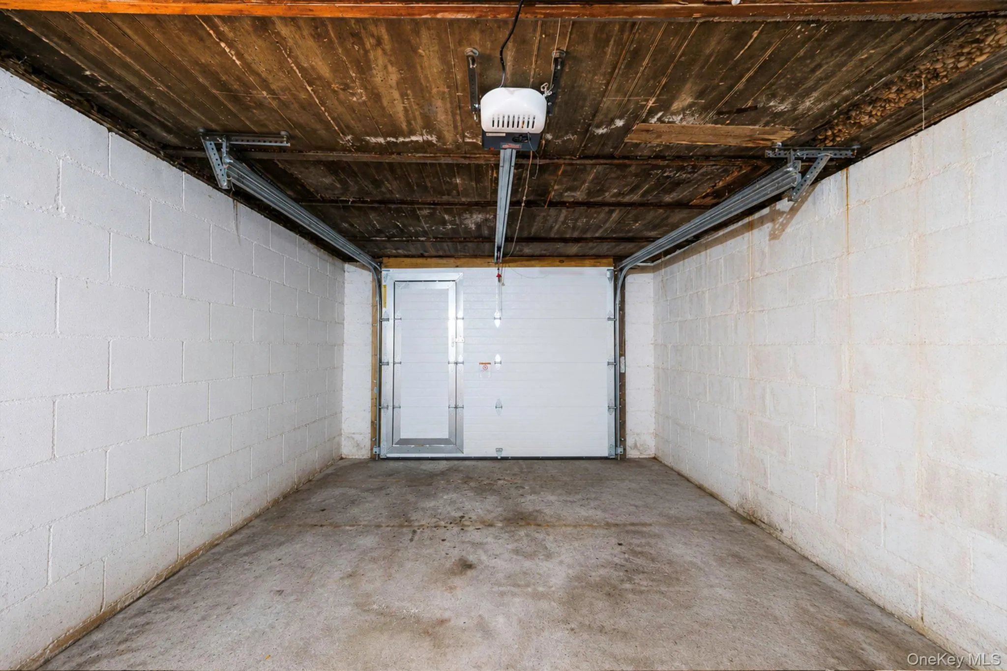 24 Locust Road, Riverhead, NY, 2 Bedrooms Bedrooms, 6 Rooms Rooms,2 BathroomsBathrooms,Residential,For Rent,Locust,0,1011351 24 Locust Road, Riverhead, NY, 2 Bedrooms Bedrooms, 6 Rooms Rooms,2 BathroomsBathrooms,Residential,For Rent,Locust,0,1011351