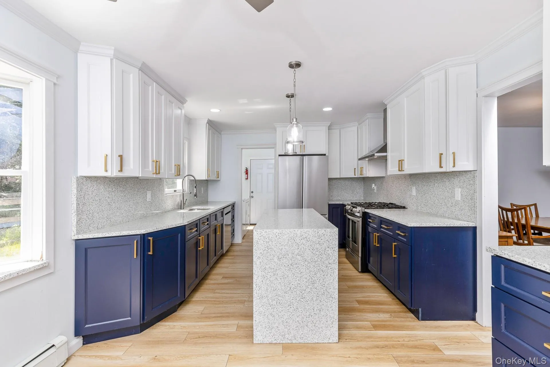 Only 4 years old Quartz counter tops Only 4 years old Quartz counter tops