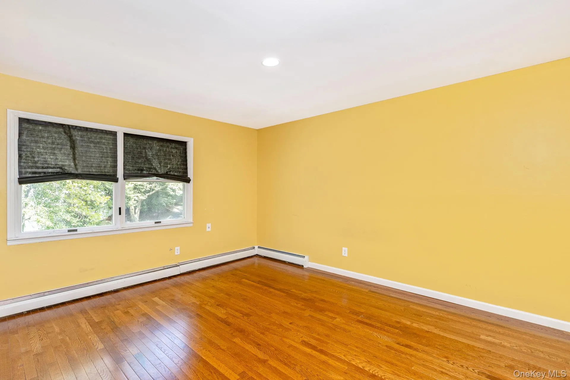 Hardwood floors large children's bedrooms. Hardwood floors large children's bedrooms.