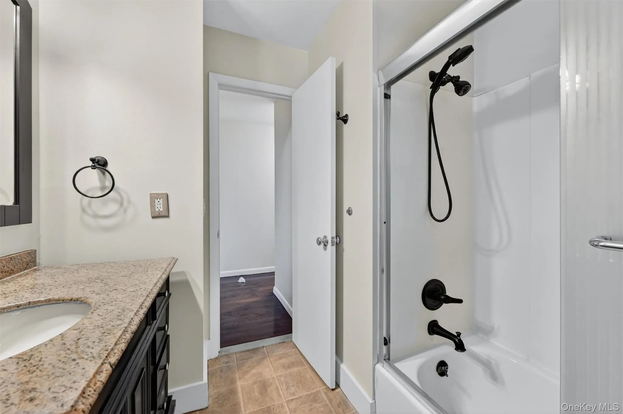 40 Washington Street, Cornwall, NY, 3 Bedrooms Bedrooms, 8 Rooms Rooms,1 BathroomBathrooms,Residential,For Rent,Washington,0,1011364 40 Washington Street, Cornwall, NY, 3 Bedrooms Bedrooms, 8 Rooms Rooms,1 BathroomBathrooms,Residential,For Rent,Washington,0,1011364