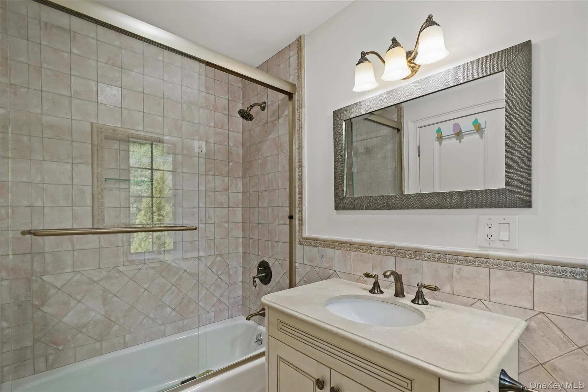 193 Saxon Woods Road, Scarsdale, NY, 5 Bedrooms Bedrooms, 11 Rooms Rooms,5 BathroomsBathrooms,Residential Lease,For Rent,Saxon Woods,0,1011367 193 Saxon Woods Road, Scarsdale, NY, 5 Bedrooms Bedrooms, 11 Rooms Rooms,5 BathroomsBathrooms,Residential Lease,For Rent,Saxon Woods,0,1011367